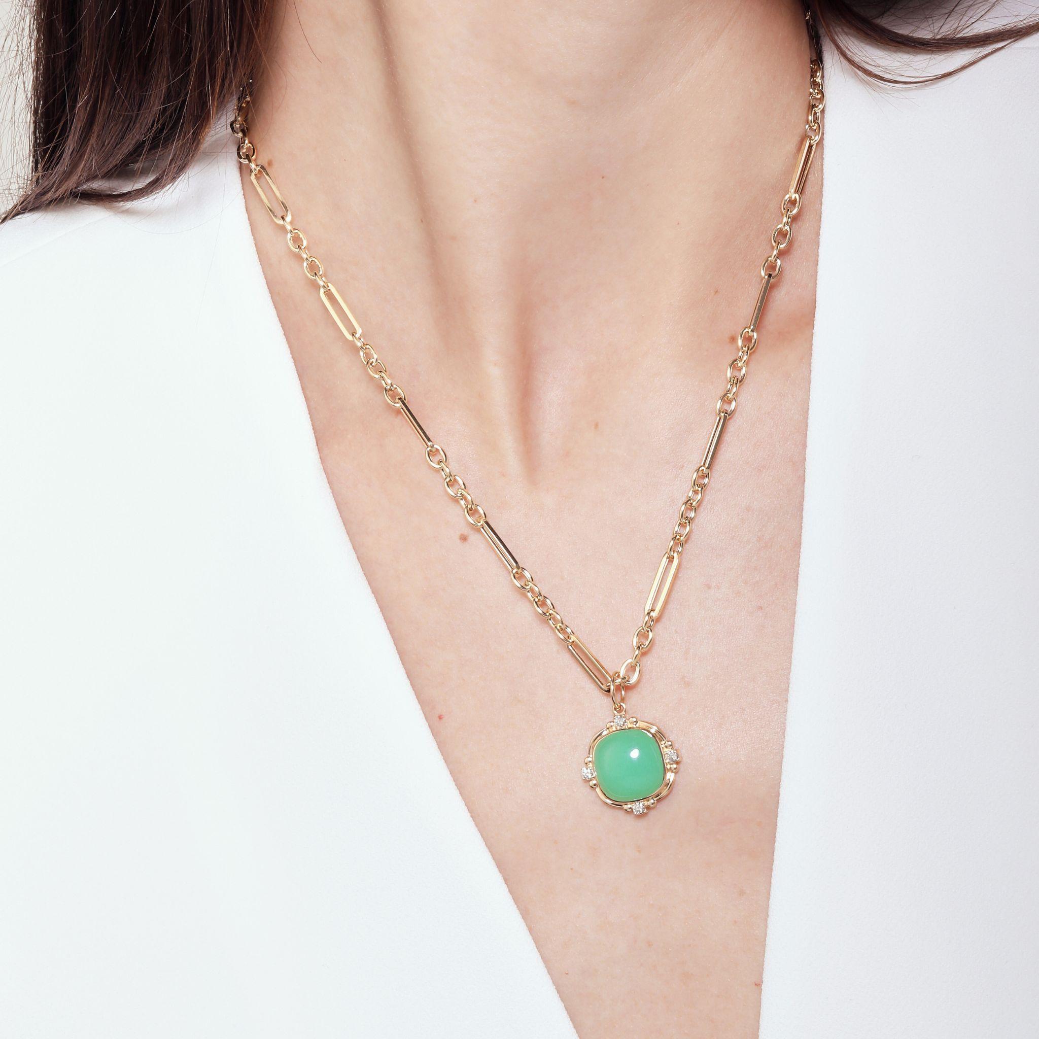 Contemporain Pendentif Syna en or jaune et chrysoprase avec diamants en vente
