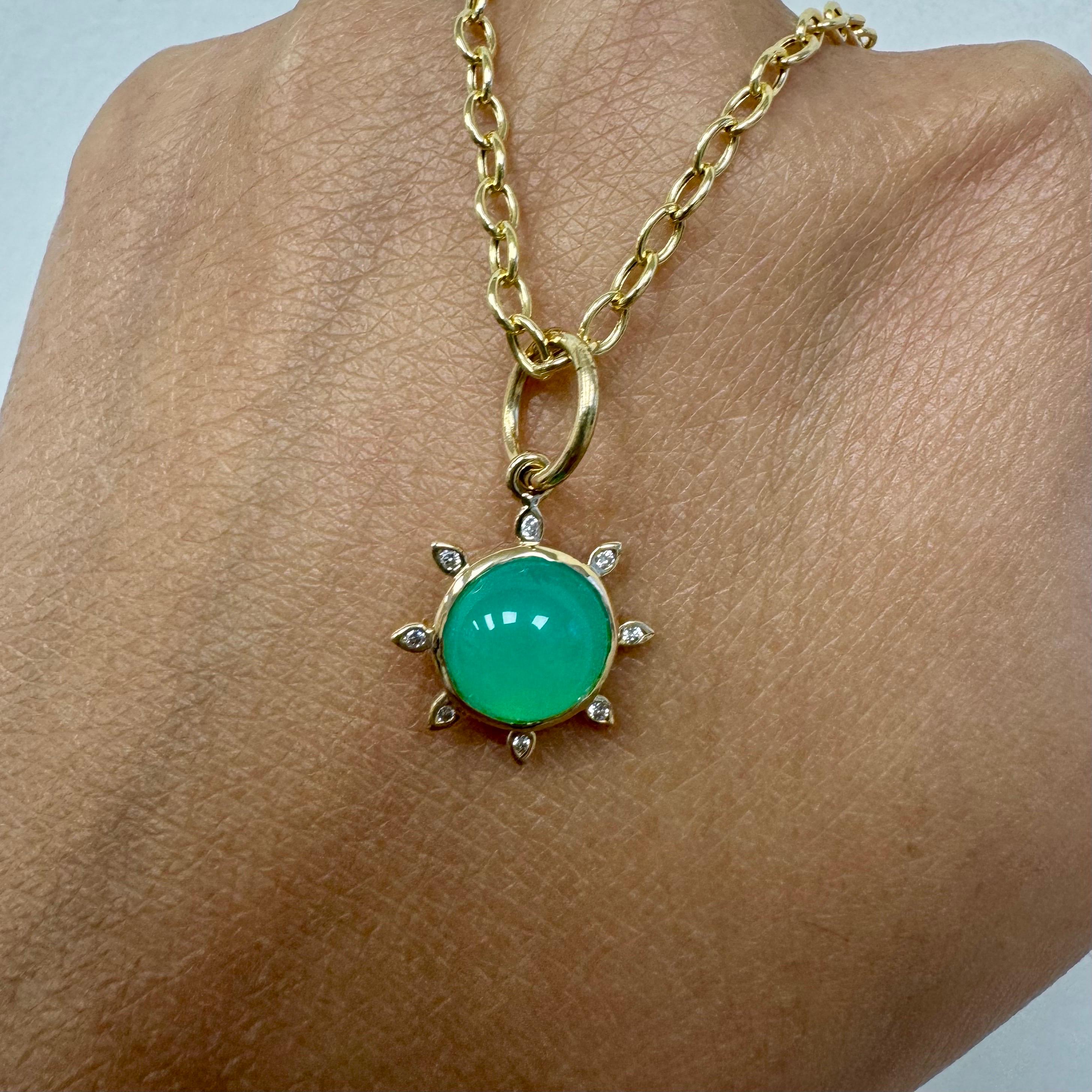 Syna Yellow Gold Chrysoprase Pendant with Diamonds In condizioni Nuovo in vendita a Fort Lee, NJ