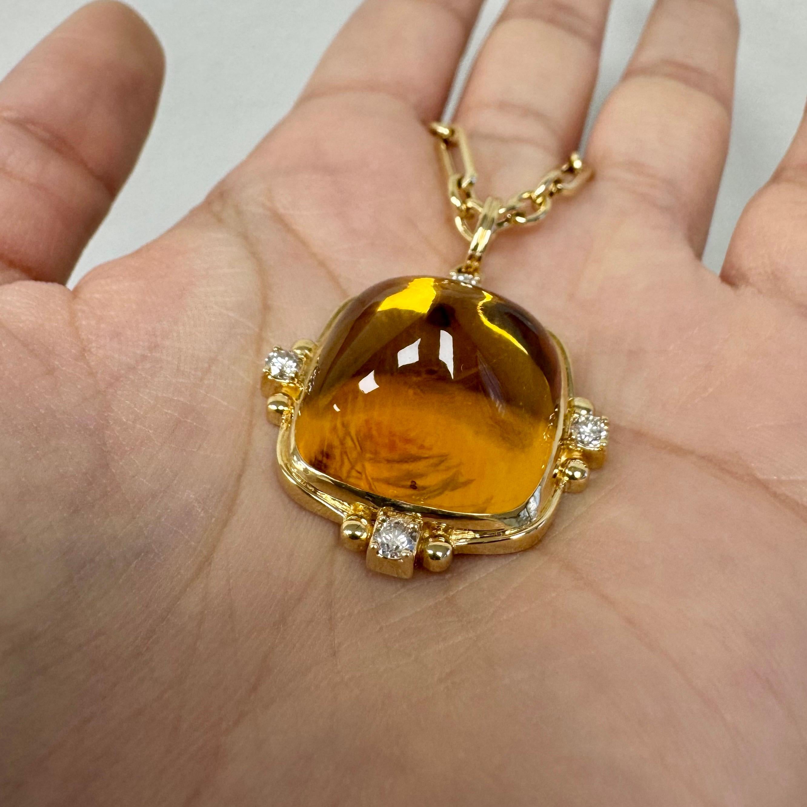 Syna Yellow Gold Citrine Sugarloaf Pendant with Diamonds Pour femmes en vente