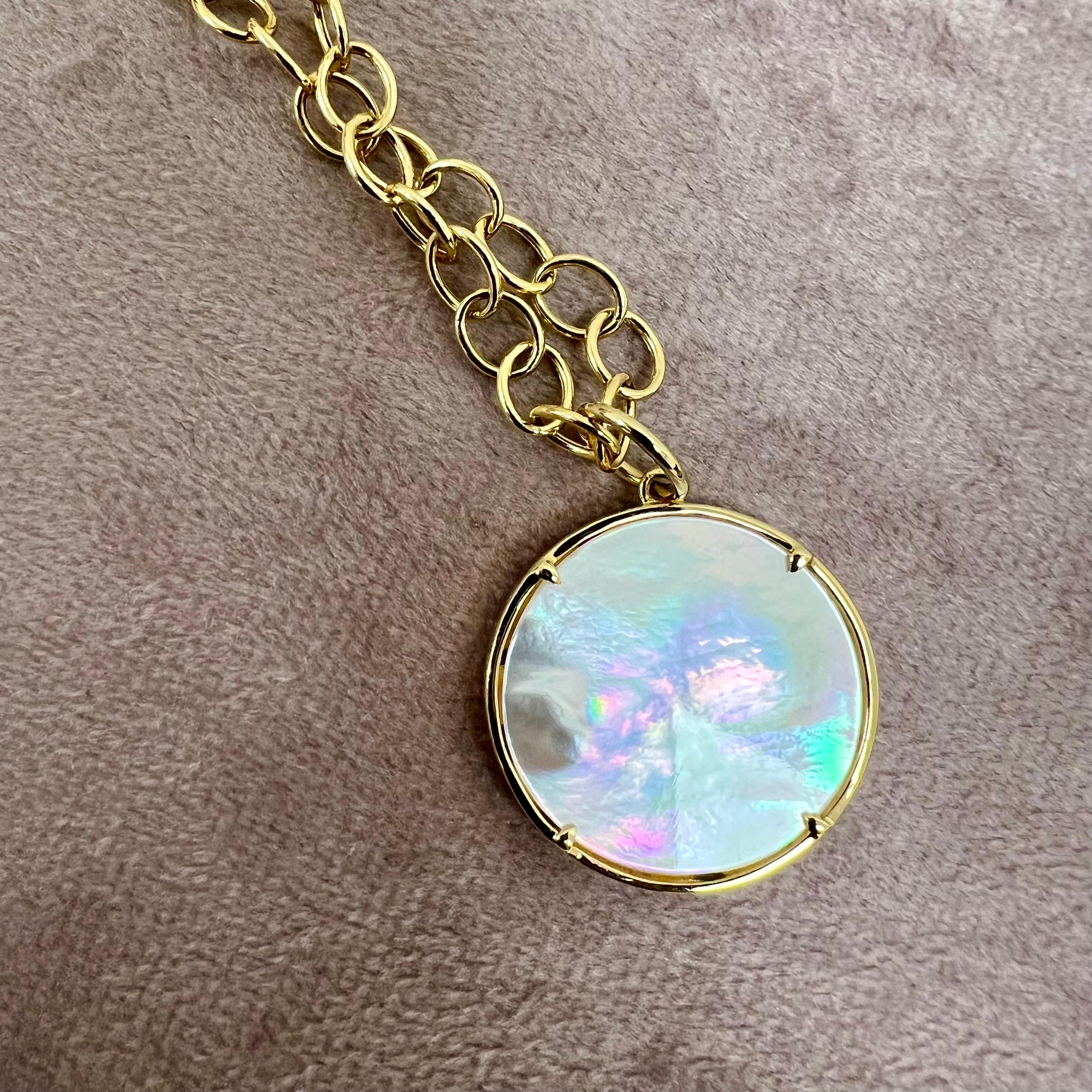 Round Cut Syna Yellow Gold Coral Flora Pendant with Mother of Pearl and Diamonds For Sale