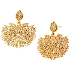 Syna Boucles d'oreilles en or jaune, corail et résille avec diamants