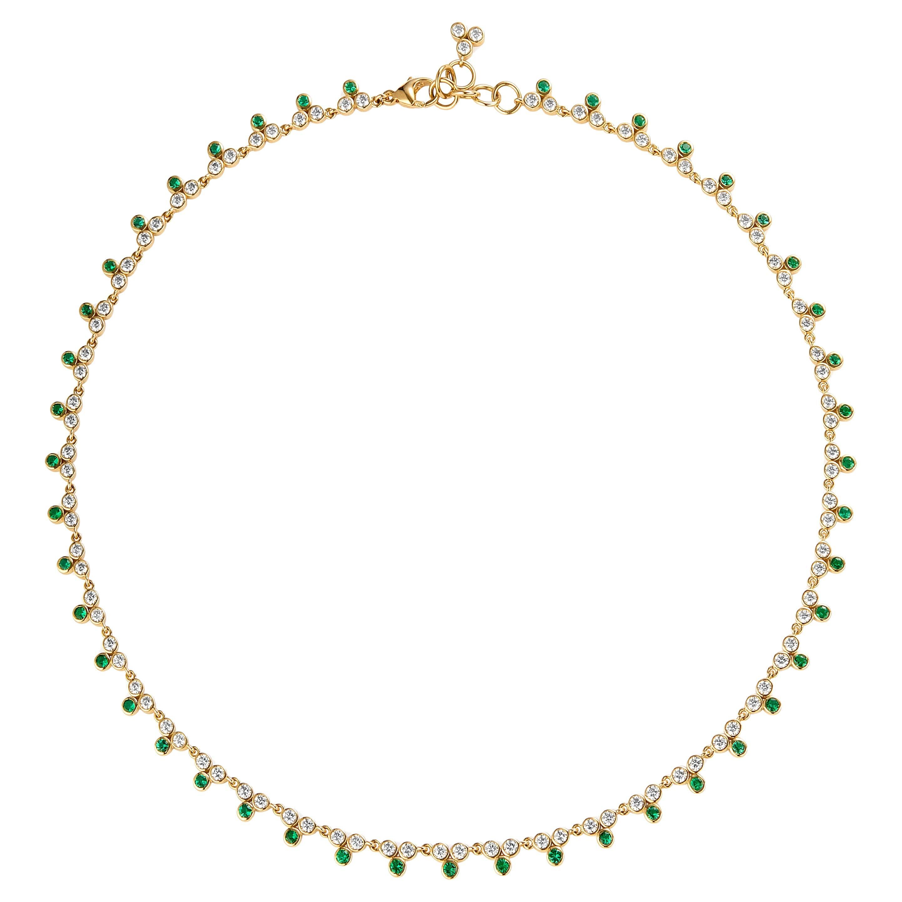 Collar «Cosmic» de Syna en oro amarillo con esmeraldas y diamantes