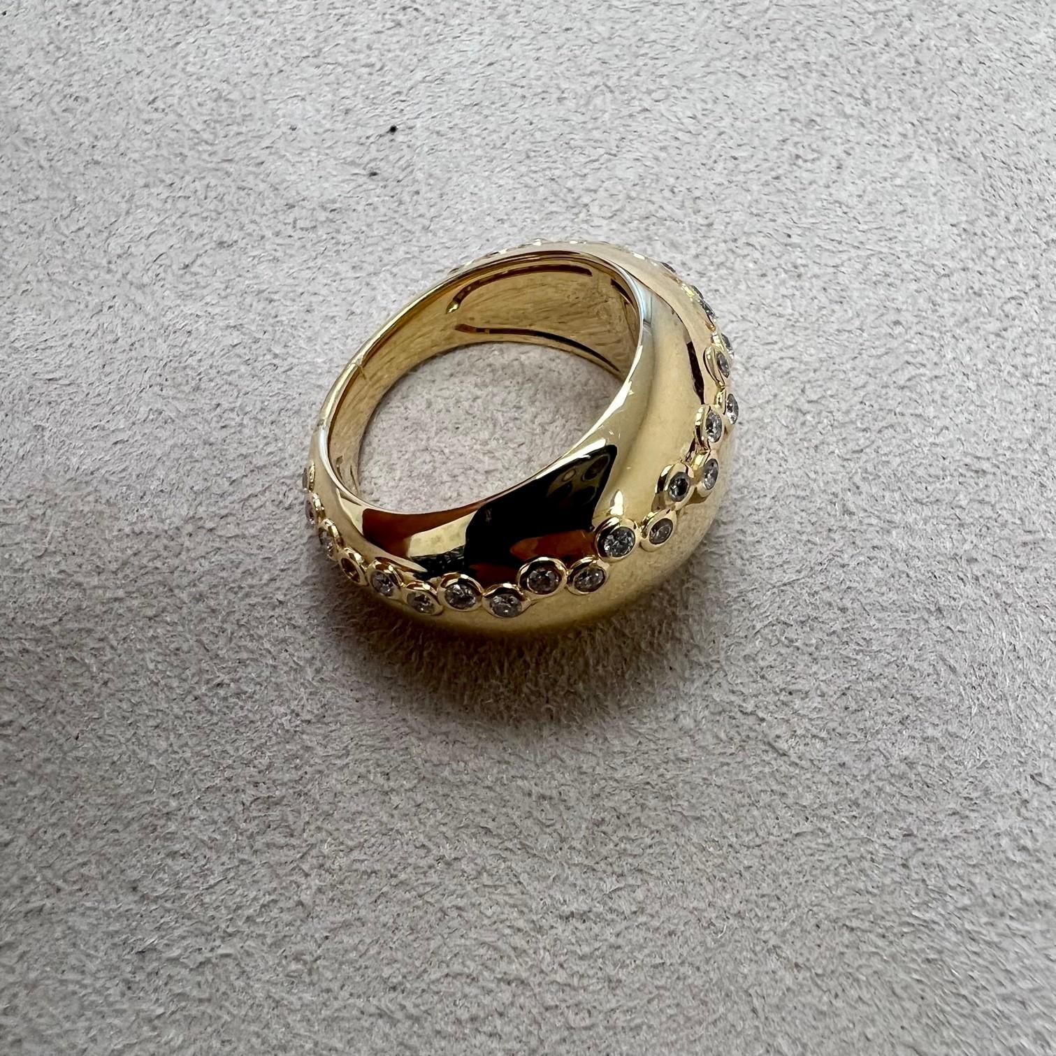 Round Cut Syna Yellow Gold Cosmic Ring with Diamonds For Sale