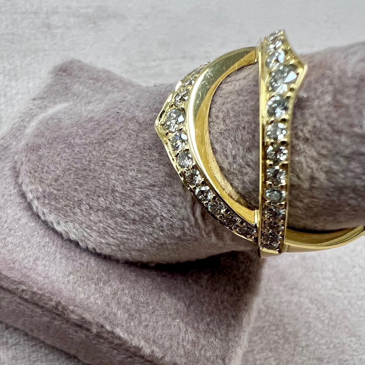 Round Cut Syna Yellow Gold Cross Ring with Diamonds For Sale