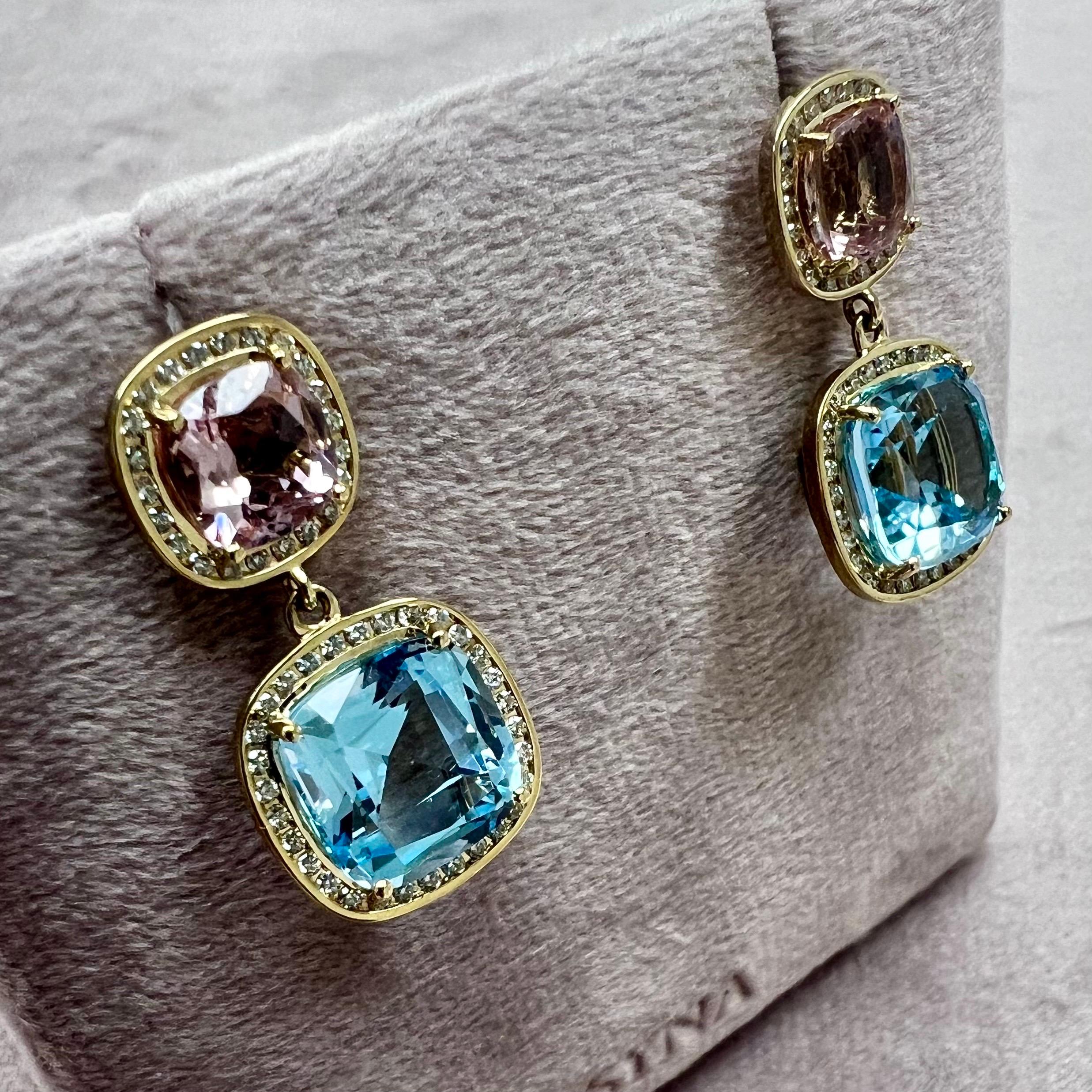 Contemporaneo Orecchini a cuscino in oro giallo Syna con topazio blu, morganite e diamanti in vendita
