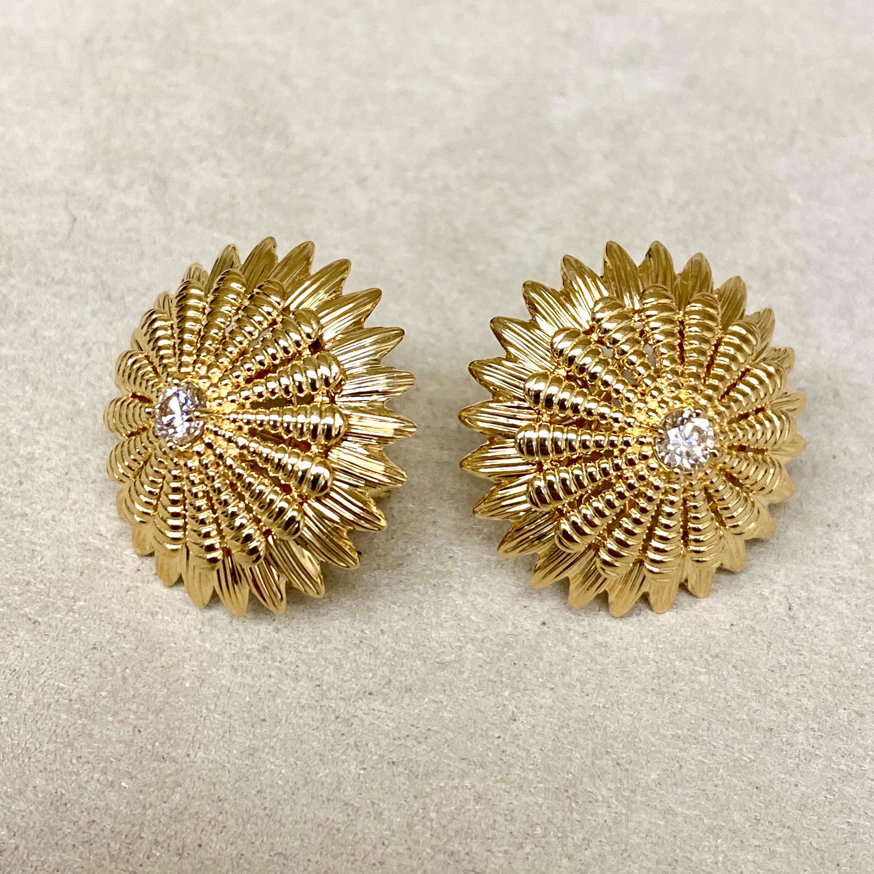 Contemporary Syna Yellow Gold Earrings with Diamonds For Sale