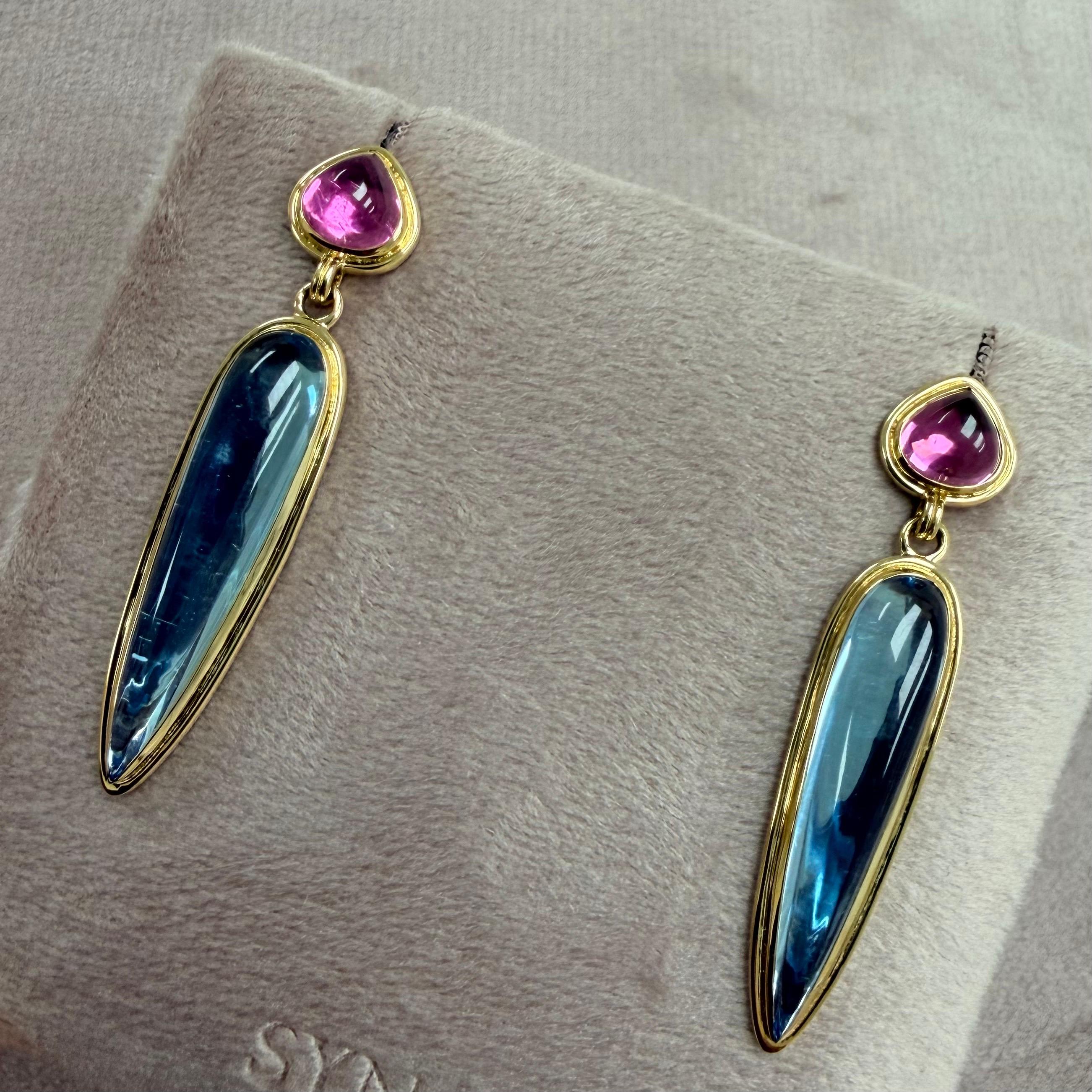 Orecchini Syna in oro giallo con tormalina rosa e topazio blu In condizioni Nuovo in vendita a Fort Lee, NJ