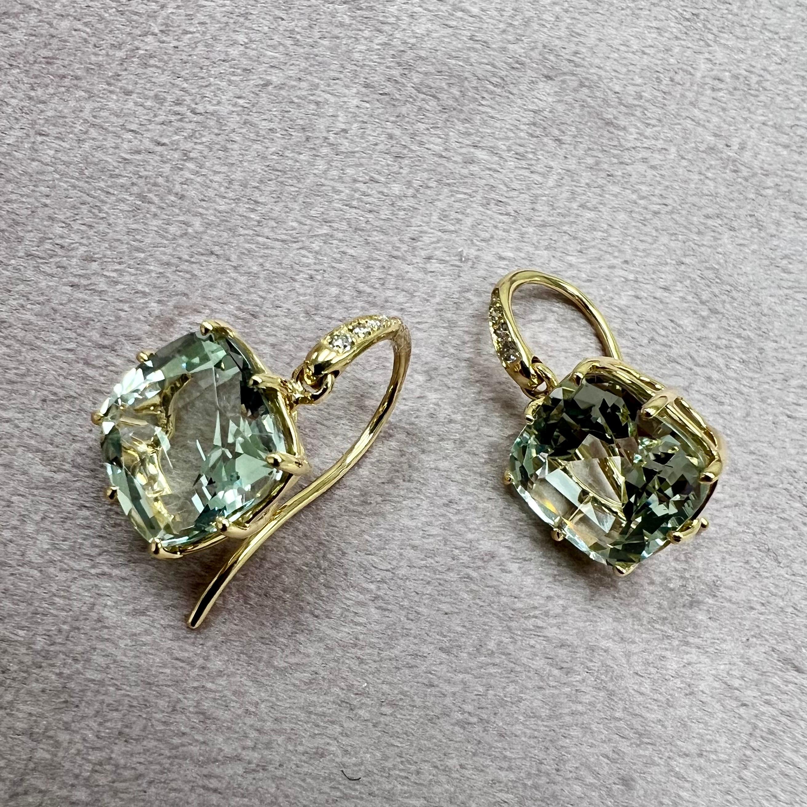 Created in 18 karat yellow gold
Prasiolite Quartz 8 carats approx.
Diamonds 0.05 carat approx.
French wire for pierced ears
Limited edition

Composed in 18 karat golden hue, these limited edition earrings comprise 8 carats of prasiolite quartz and