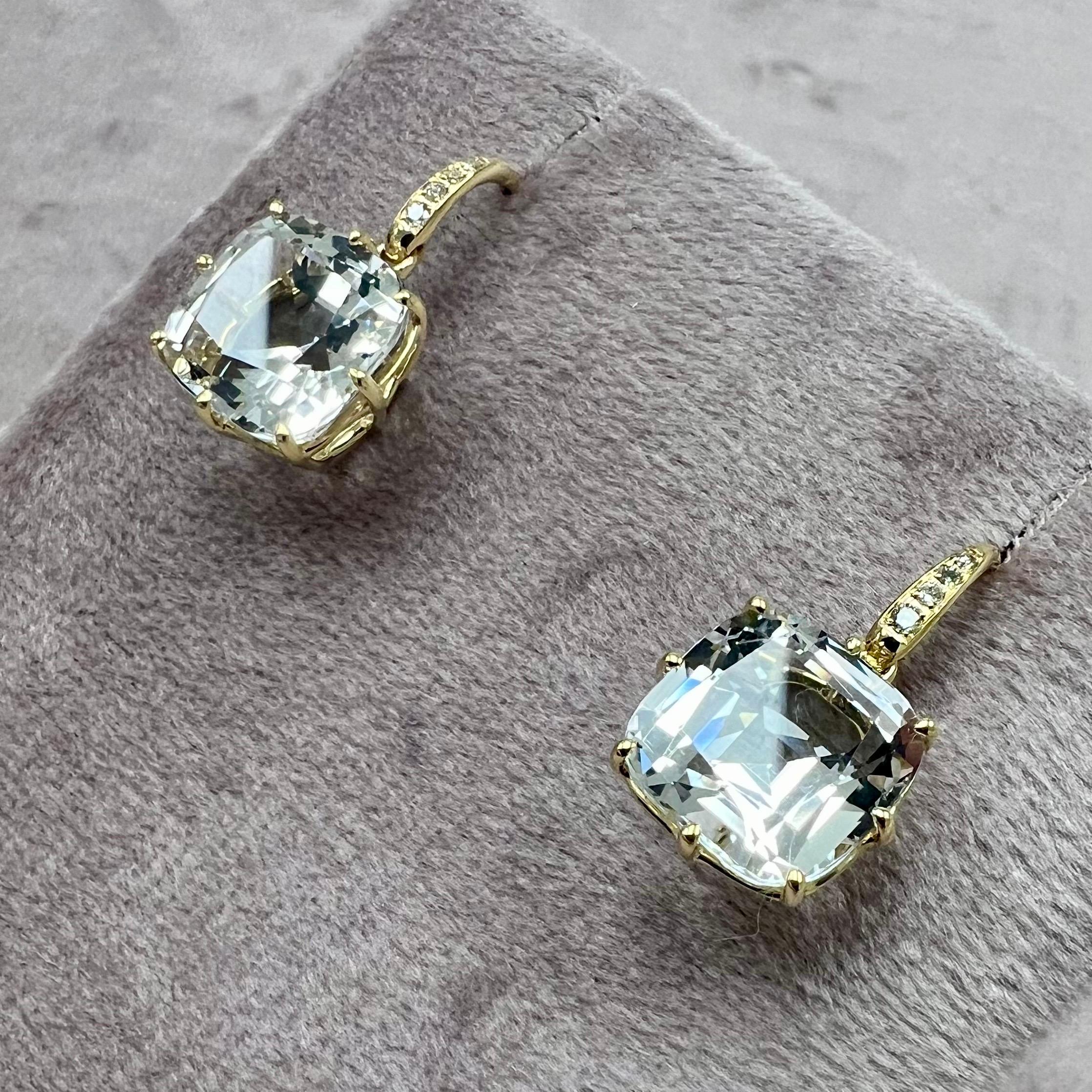 Created in 18 karat yellow gold
Rock Crystal 8 carats approx.
Diamonds 0.05 carat approx.
French wire for pierced ears
Limited edition

Composed in 18 karat golden hue, these limited edition earrings comprise 8 carats of rock crystal and around 0.05