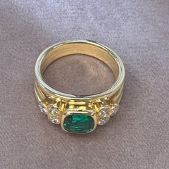 Syna-Ring aus Gelbgold mit Smaragd und Diamanten