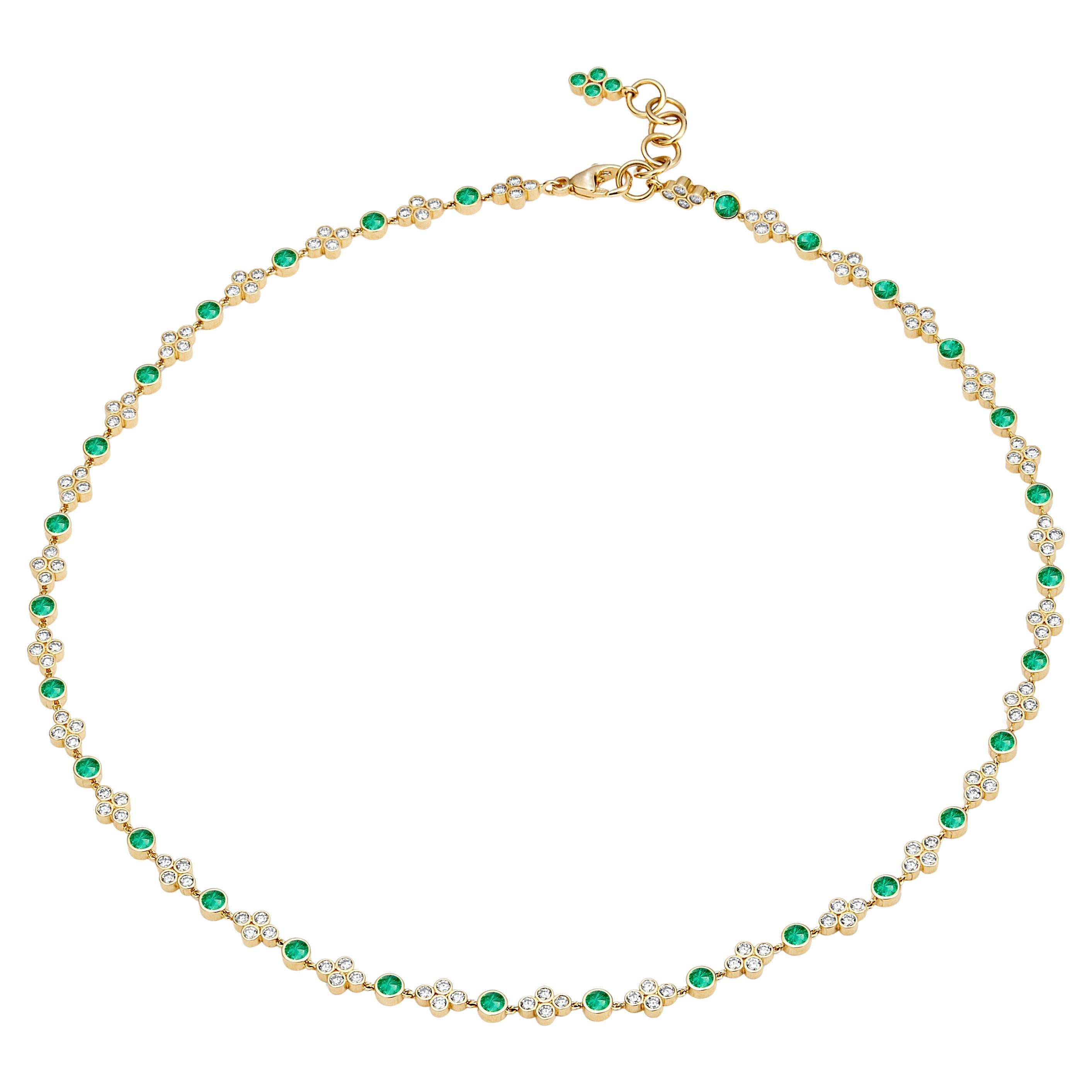 Syna Blumenhalskette aus Gelbgold mit Smaragden und Diamanten