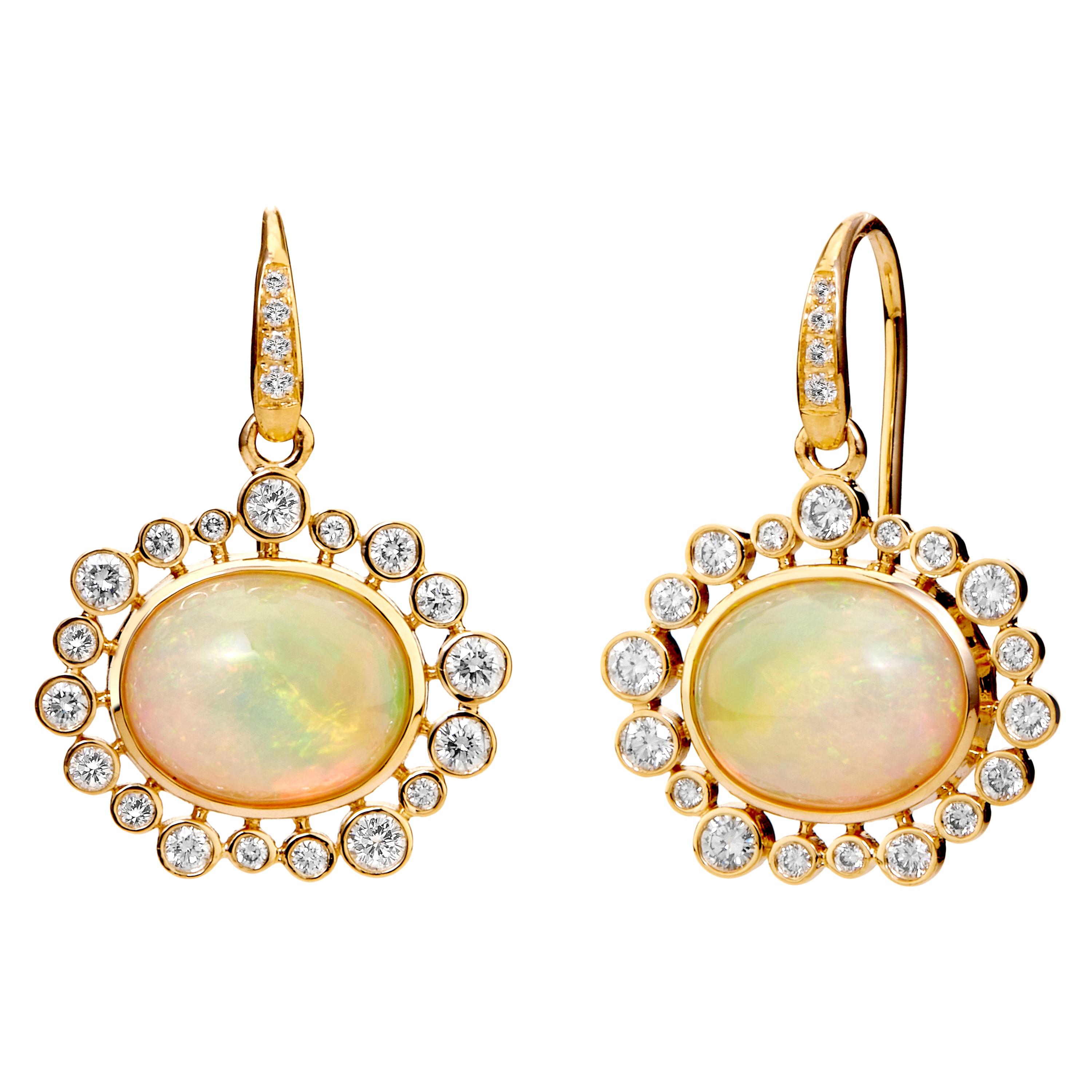 Äthiopische Syna-Opal-Ohrringe aus Gelbgold mit Diamanten