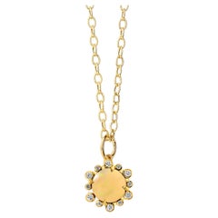 Colgante hexagonal de Syna en oro amarillo con ópalo etíope y diamantes