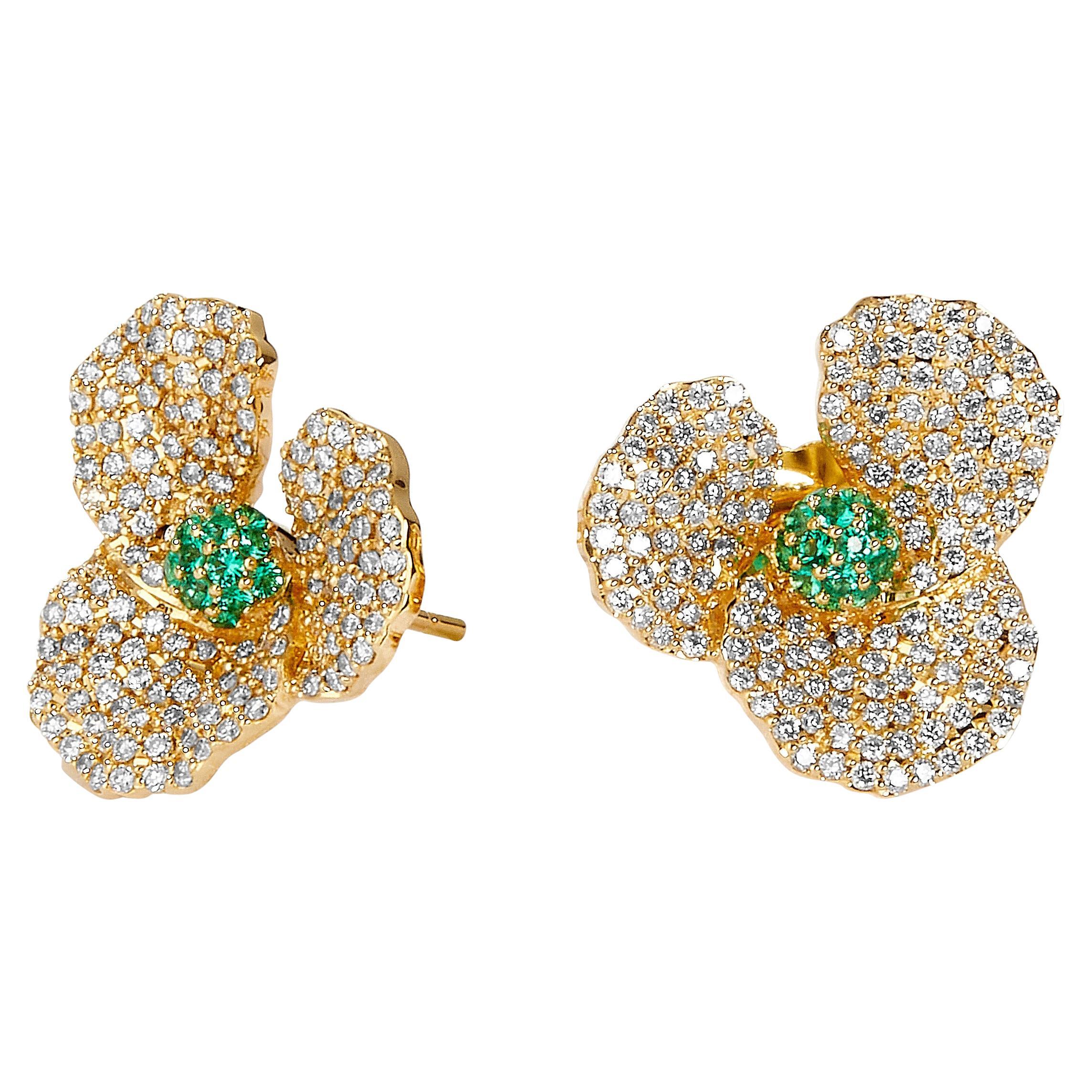 Syna Yellow Gold Flower Earrings with Emeralds and Diamonds For Sale