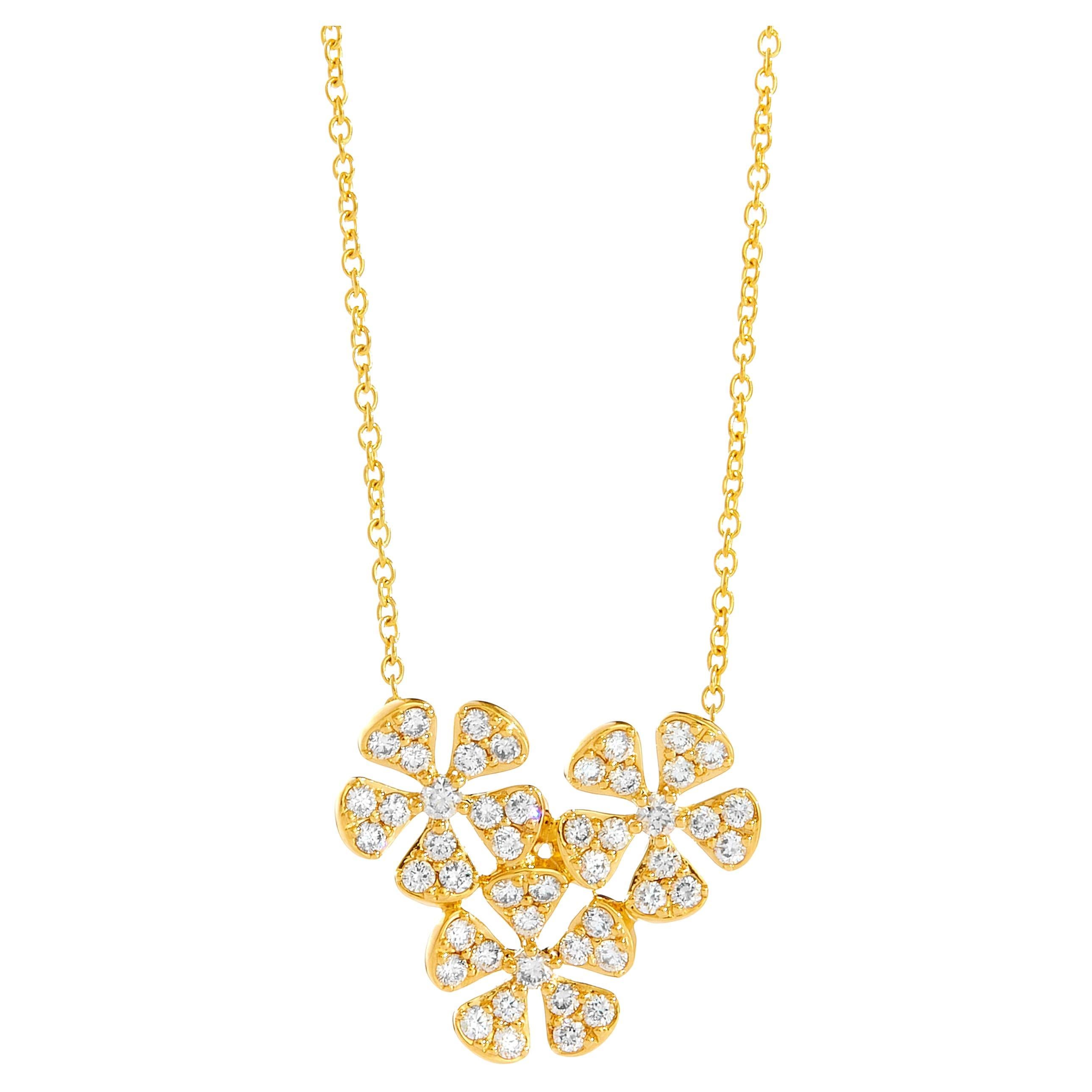 Collier fleur Syna en or jaune avec diamants en vente