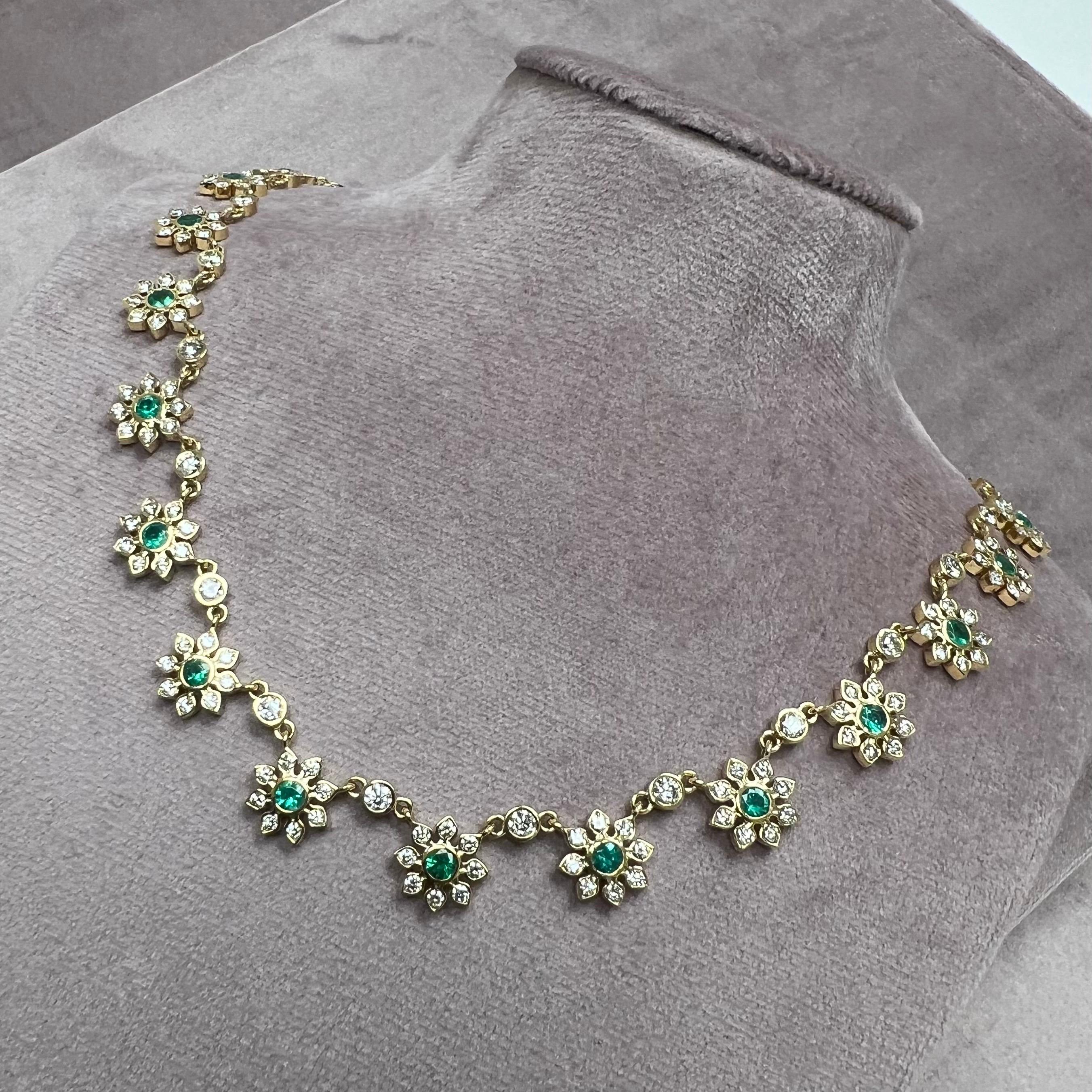 Round Cut Syna Yellow Gold Flower Necklace with Emeralds and Diamonds For Sale