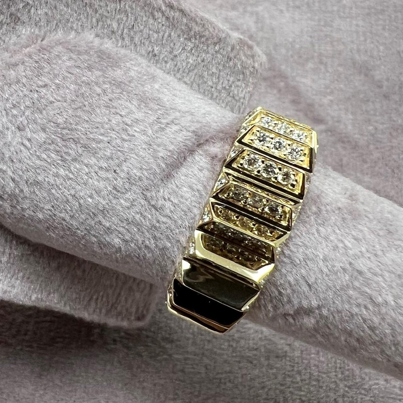 Anillo Geométrico de Oro Amarillo Syna con Diamantes Contemporáneo en venta