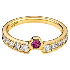 Syna Geometrischer Ring aus Gelbgold mit Rubin und Diamanten
