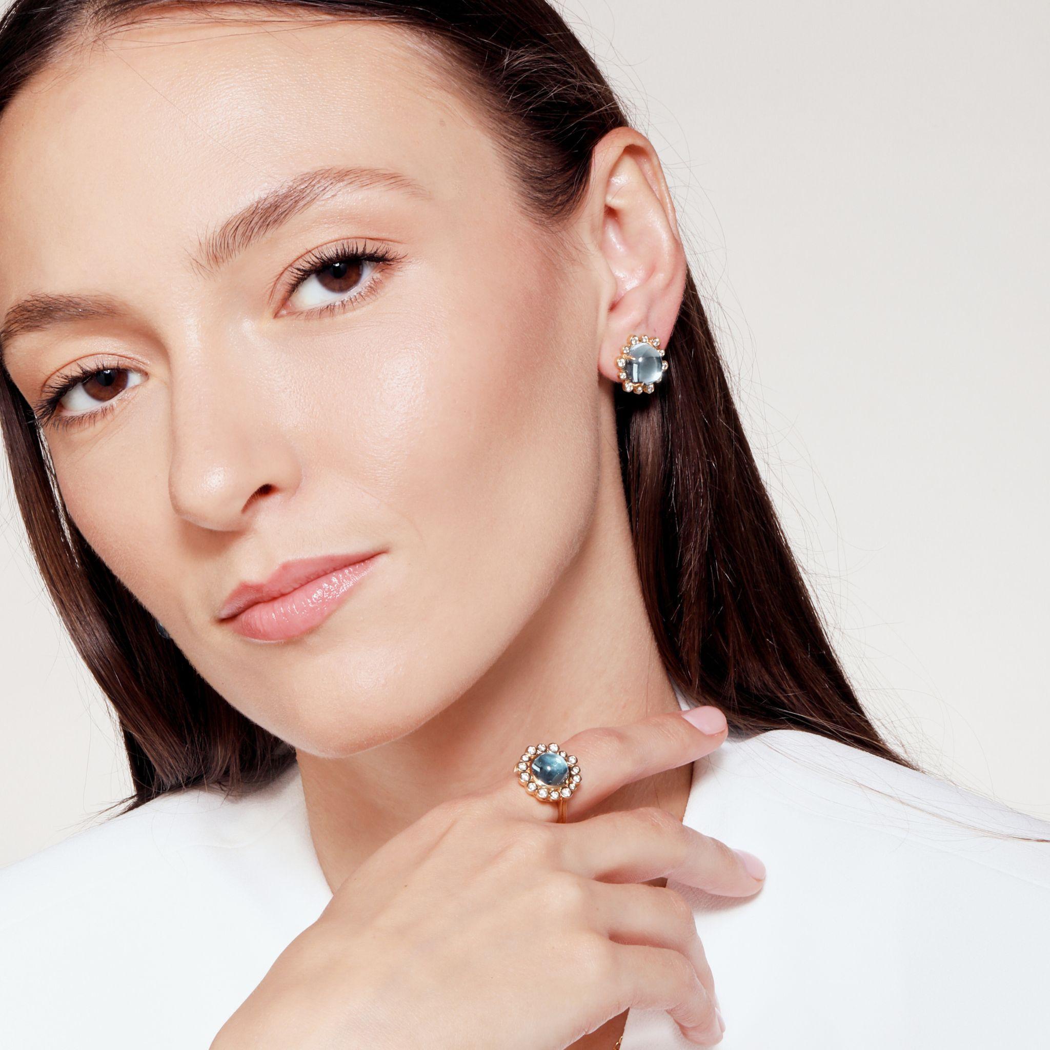 Syna Gelbgold Hex-Ohrringe mit blauem Topas und Diamanten im Zustand „Neu“ im Angebot in Fort Lee, NJ