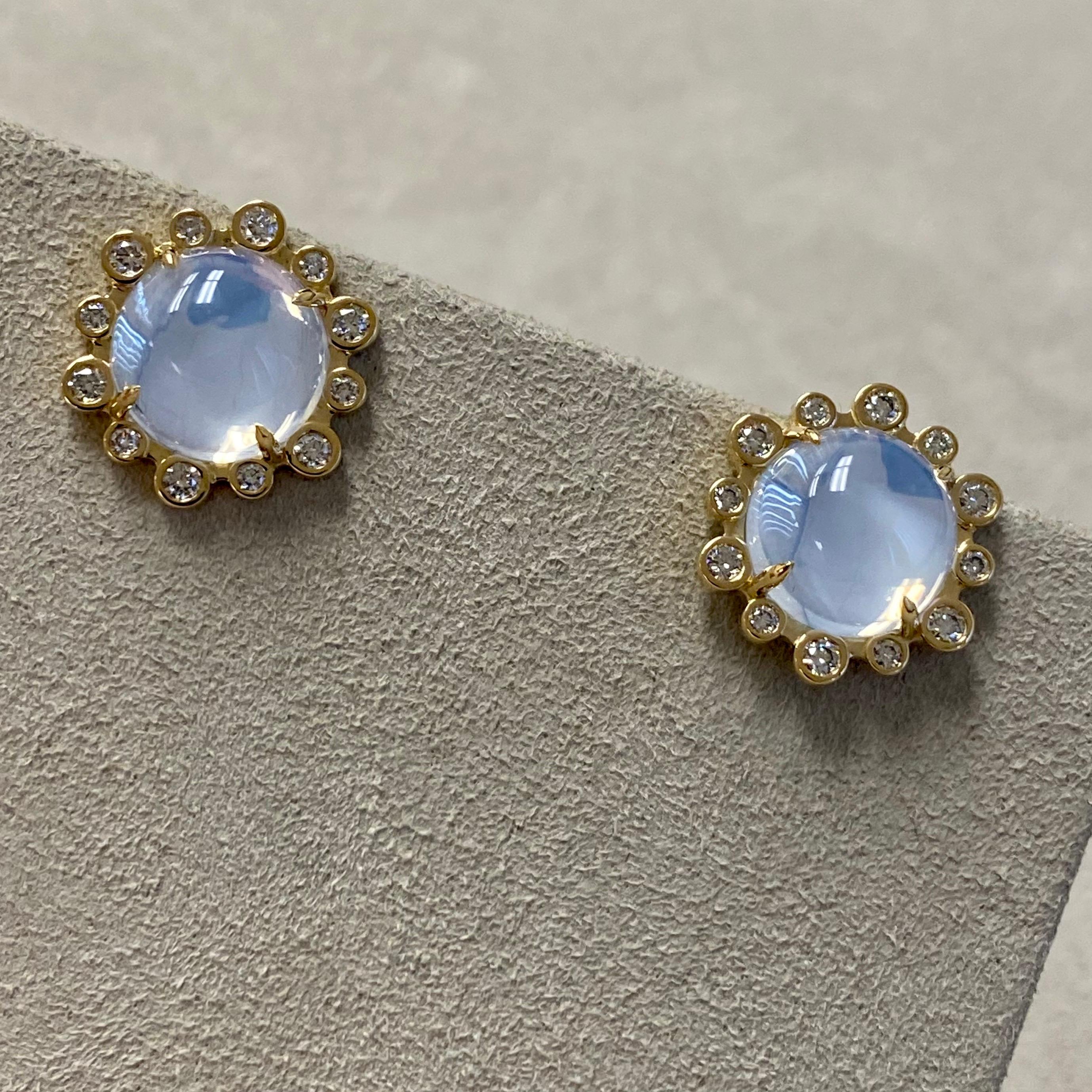 Created in 18 karat yellow gold
Moon Quartz 4.5 carats approx.
Diamonds 0.50 carat approx.
Omega clip-backs & posts
Limited Edition

Formulated from 18-karat yellow gold, these limited edition earrings boast a sweeping Moon Quartz of approximately