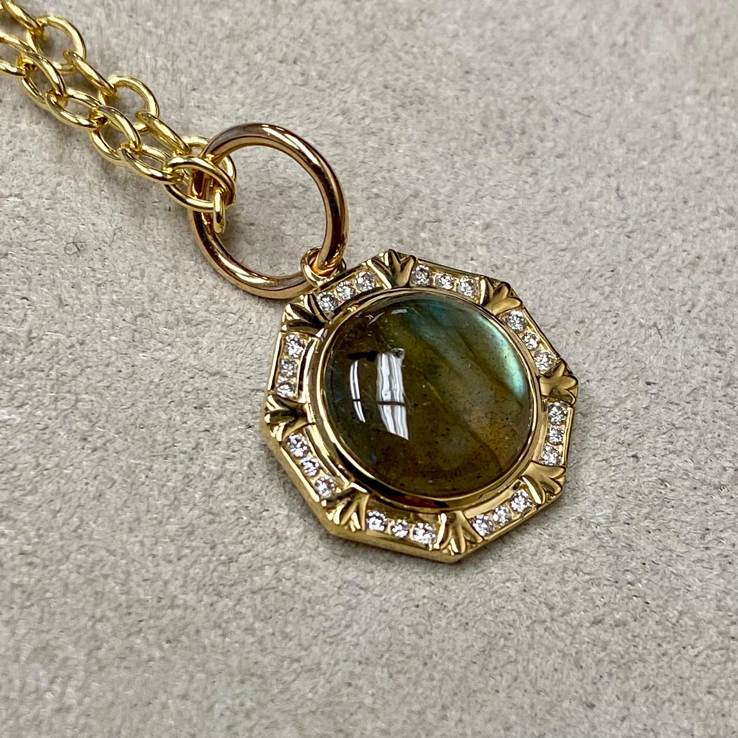 Created in 18kyg
Labradorite 2.5 carats approx.
Diamonds 0.11 carat approx.
Chain sold separately 
Limited edition

Crafted from 18 karat yellow gold, this limited edition pendant is encrusted with a majestic 2.5 carat labradorite and adorned with