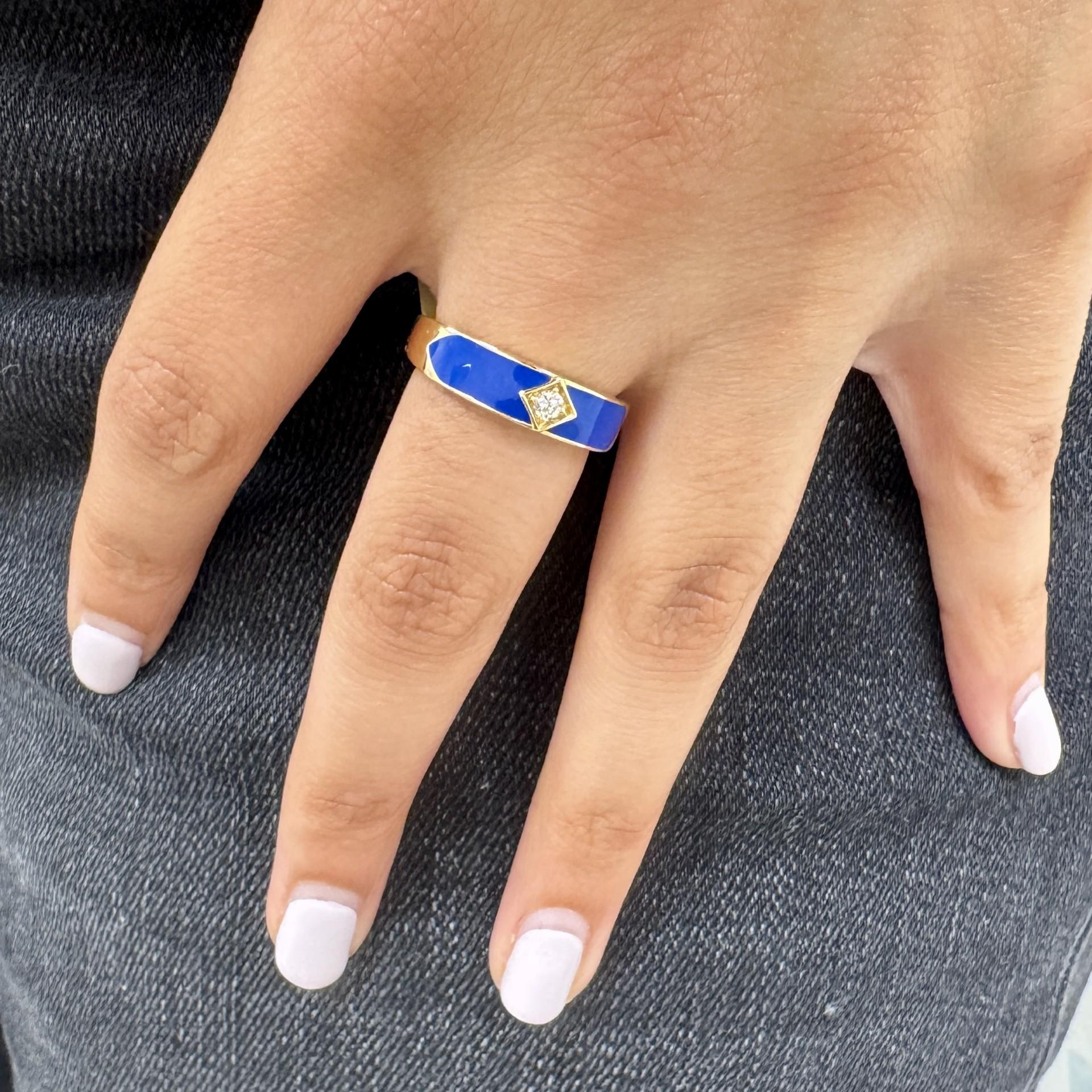 Syna Yellow Gold Lapis Blue Enamel Band with Diamond In New Condition For Sale In Fort Lee, NJ