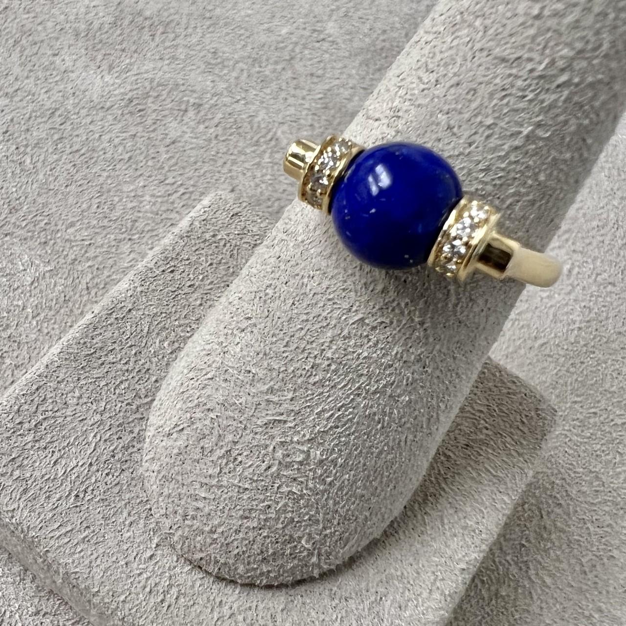 Created in 18 karat yellow gold
Lapis lazuli 3.50 carats approx.
Diamonds 0.15 carat approx.
Ring size US 7, can be made in other ring sizes on special order
Limited edition

Crafted from 18 karat yellow gold, this exclusive piece unites Lapis