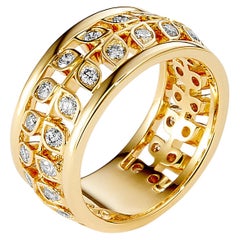 Syna Yellow Gold Leaf Band with Diamonds
