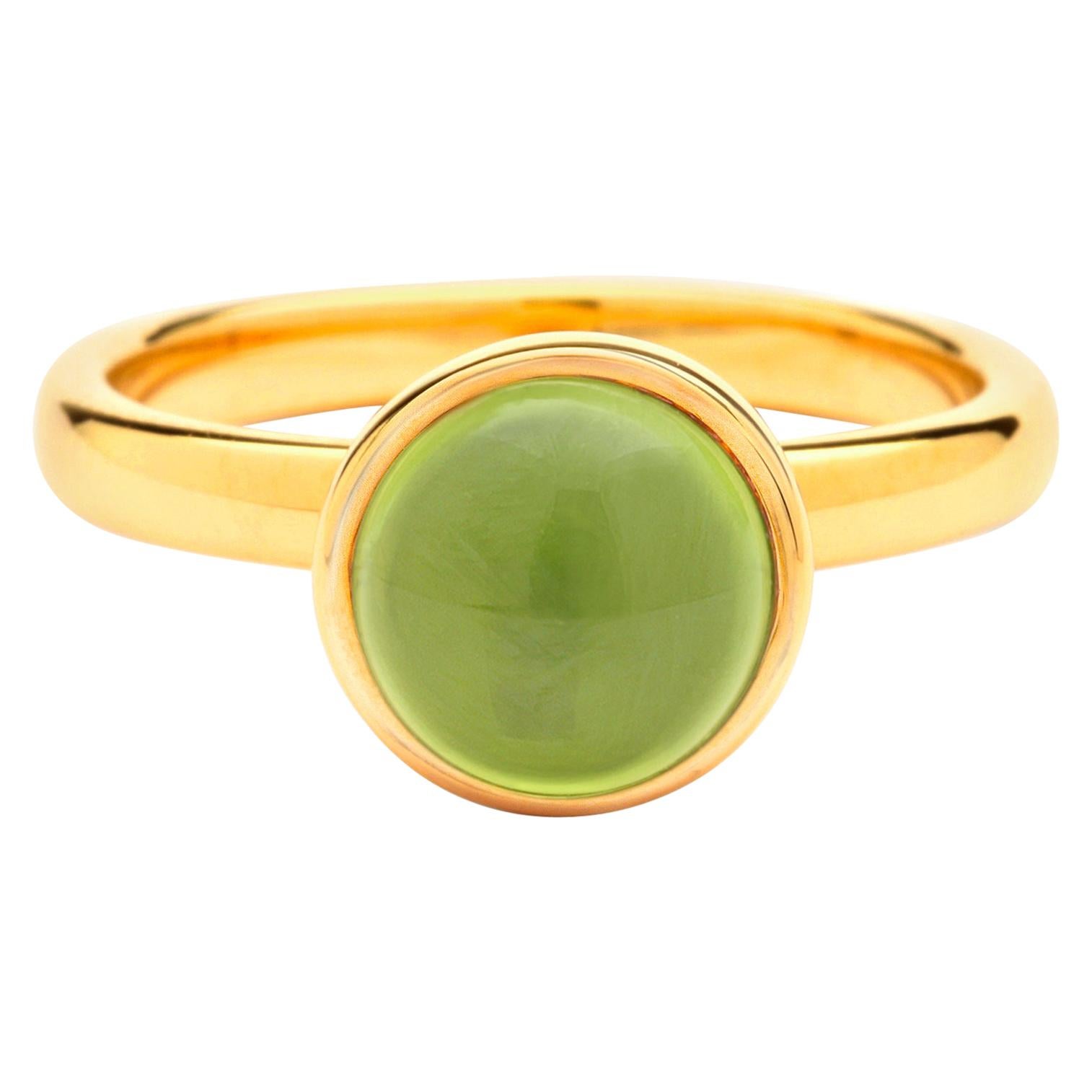 Syna Yellow Gold Medium Peridot Ring