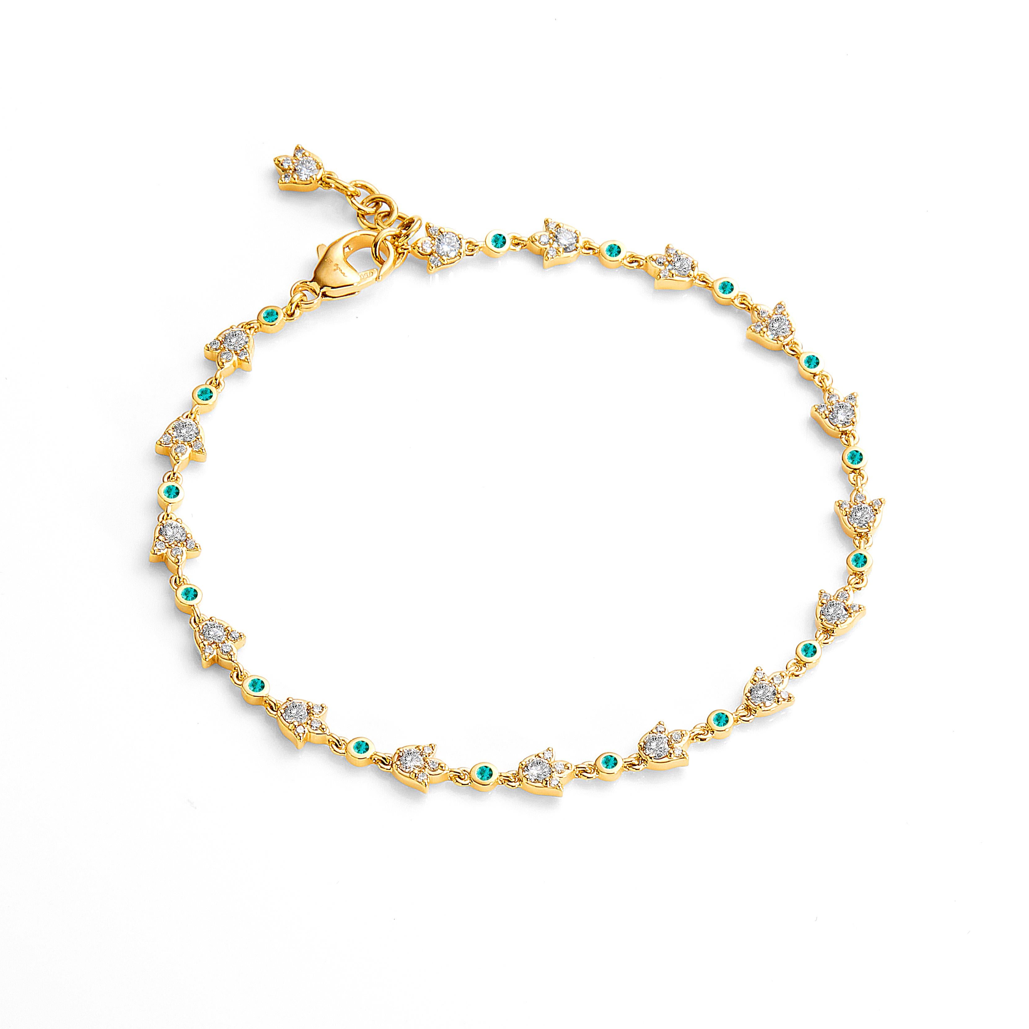 Taille mixte Syna Bracelet Mogul en or jaune, émeraudes et diamants en vente