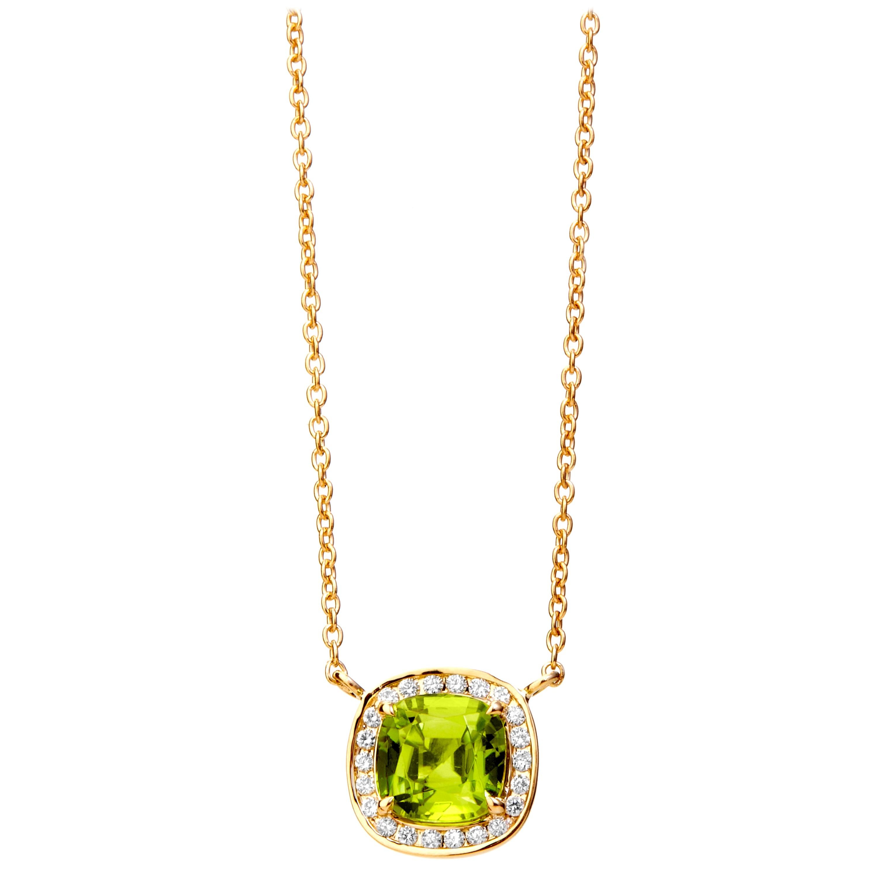 Syna Yellow Gold Mogul Necklace with Peridot and Diamonds For Sale