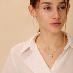 Collier moghol Syna en or jaune avec cristal de roche et diamants