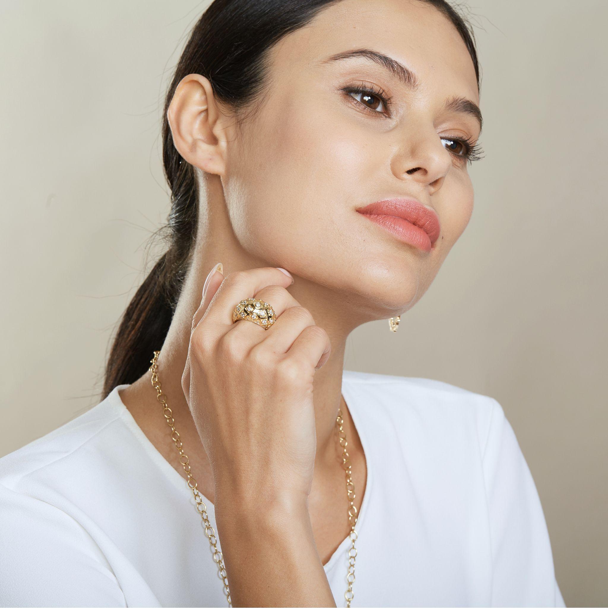 Syna Bague moghol en or jaune avec diamants Neuf - En vente à Fort Lee, NJ