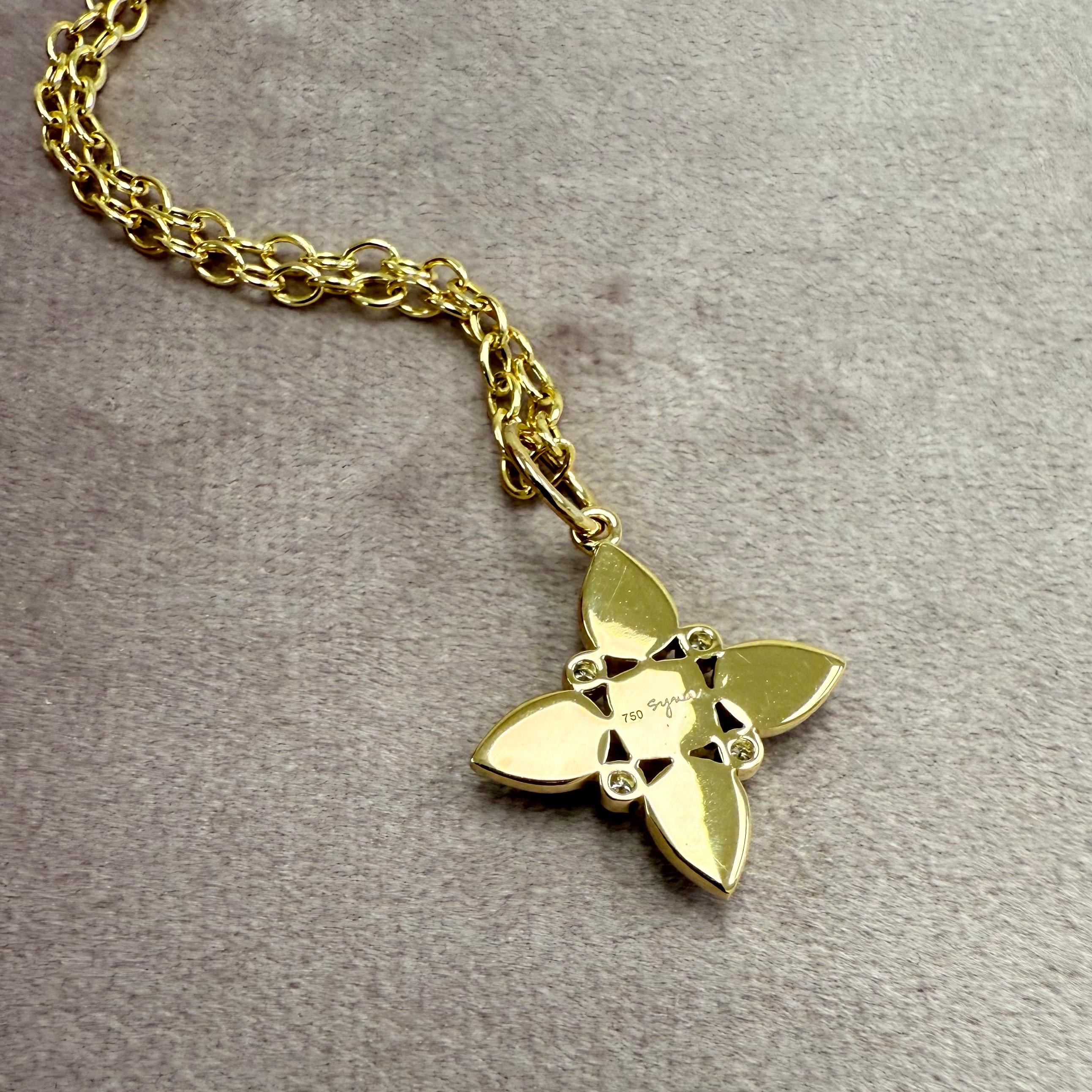 Taille mixte Pendentif en or jaune Syna en quartz lunaire et topaze bleue avec diamants en vente