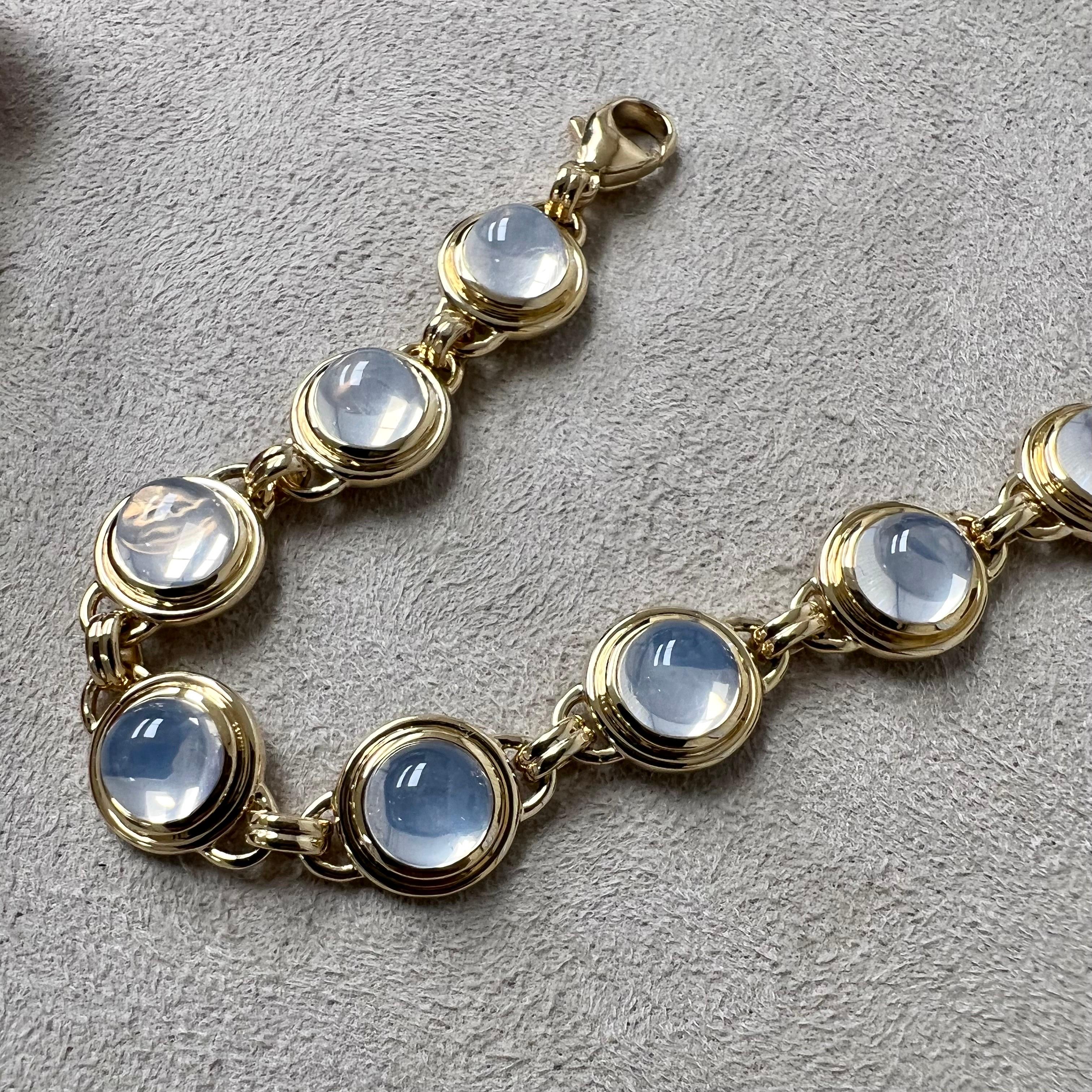 Syna Yellow Gold Moon Quartz Bracelet In New Condition For Sale In Fort Lee, NJ