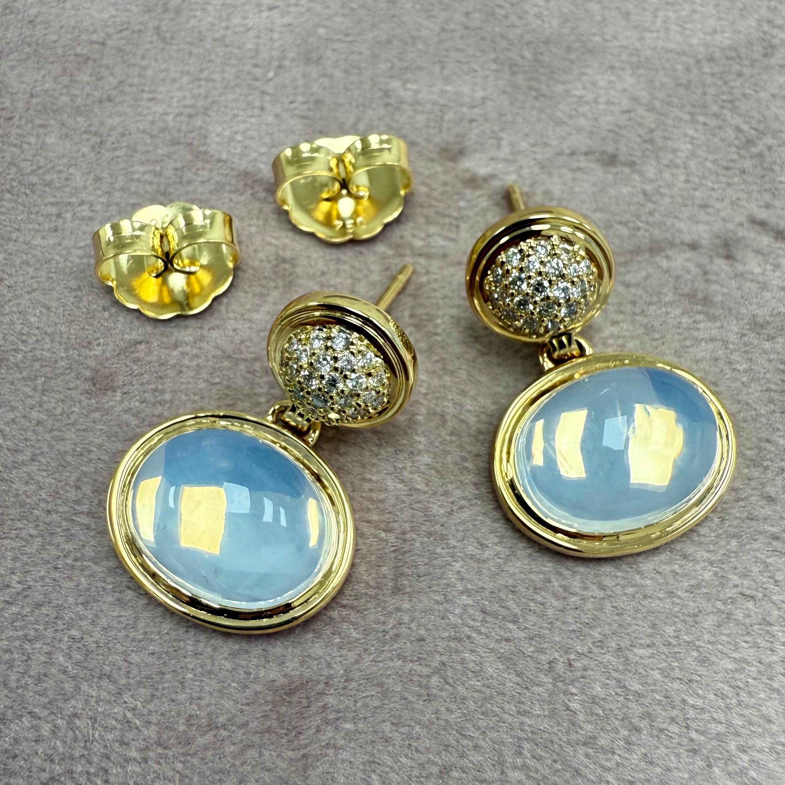 Contemporaneo Orecchini Syna in oro giallo con diamanti e quarzo lunare in vendita