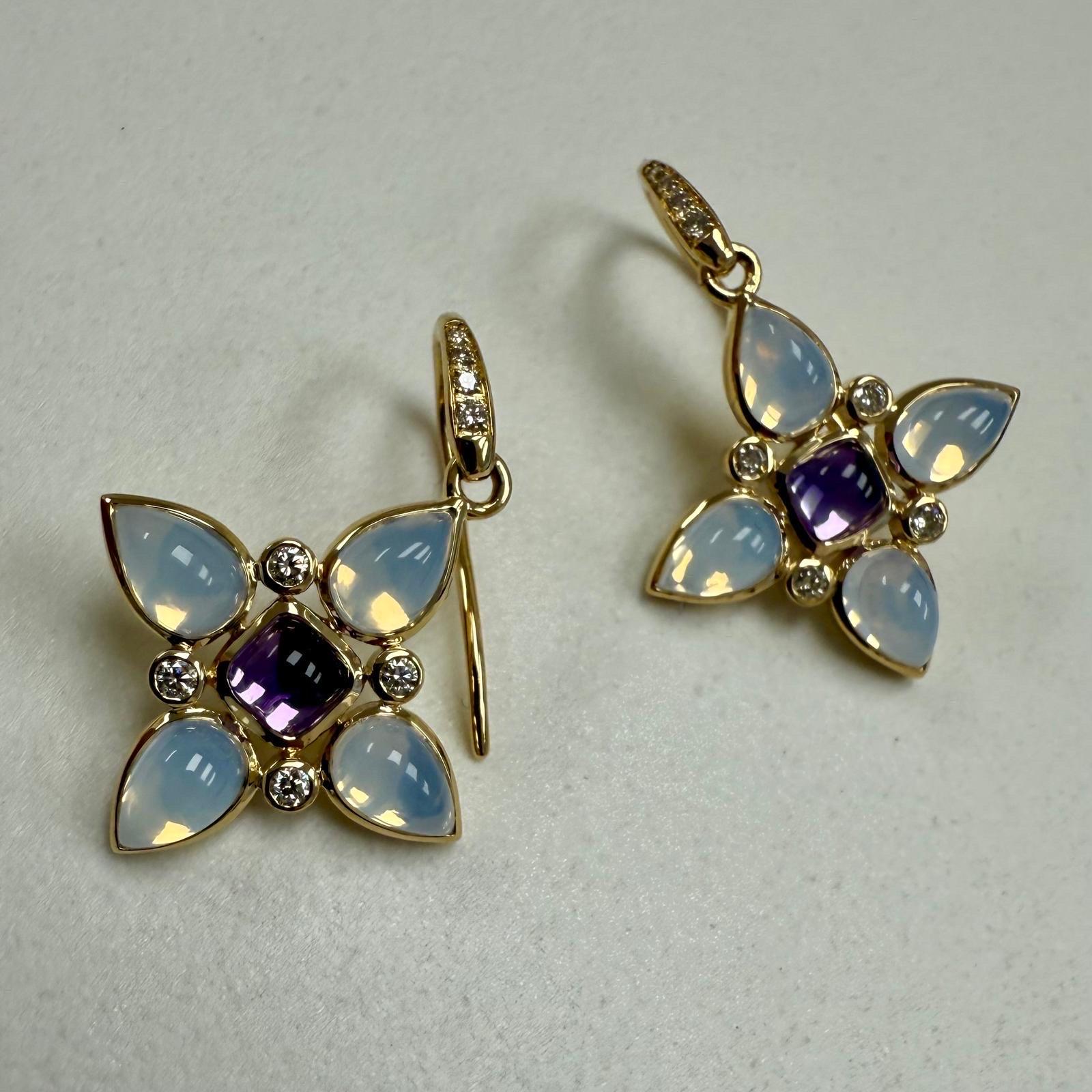 Creato in oro giallo 18 carati
Quarzo lunare 4 carato circa.
Ametista 0,70 carati circa.
Diamanti 0,20 carati circa.
Filo francese per orecchie forate
Edizione limitata




Informazioni sui designer

Traendo ispirazione dalle piccole cose, Dharmesh