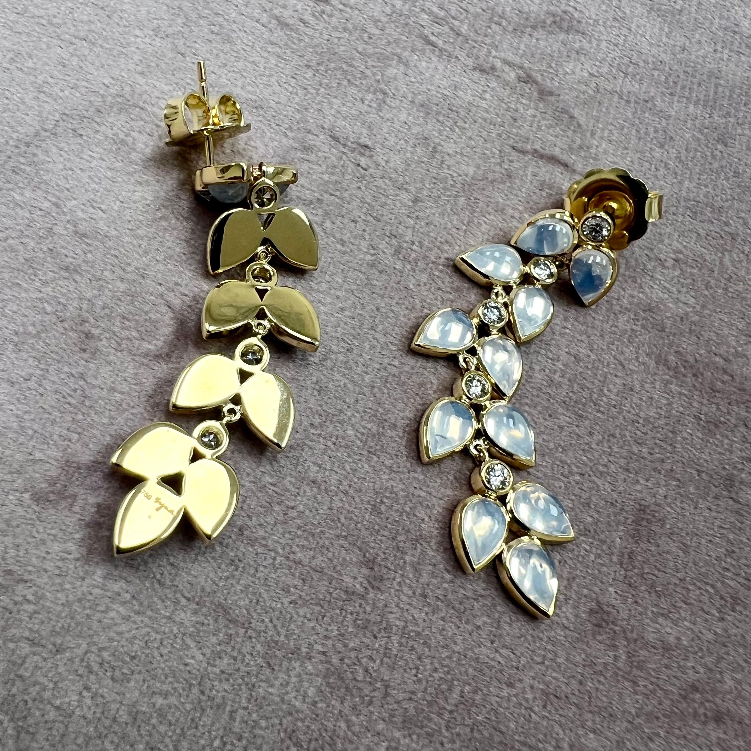 Taille mixte Syna feuille de quartz de lune en or jaune  Boucles d'oreilles avec diamants en vente
