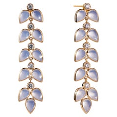Syna feuille de quartz de lune en or jaune  Boucles d'oreilles avec diamants