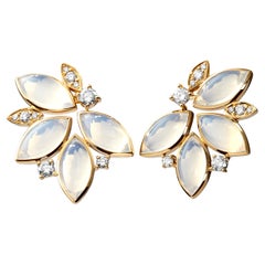 Syna Gelbgold Mondquarz-Blatt-Ohrringe mit Diamanten
