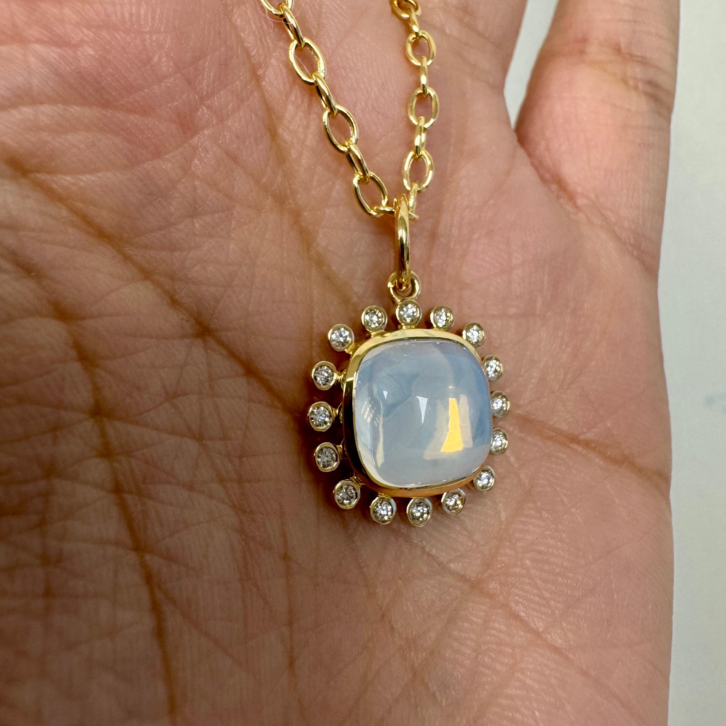 Taille mixte Syna Yellow Gold Moon Quartz Pendant with Diamonds en vente
