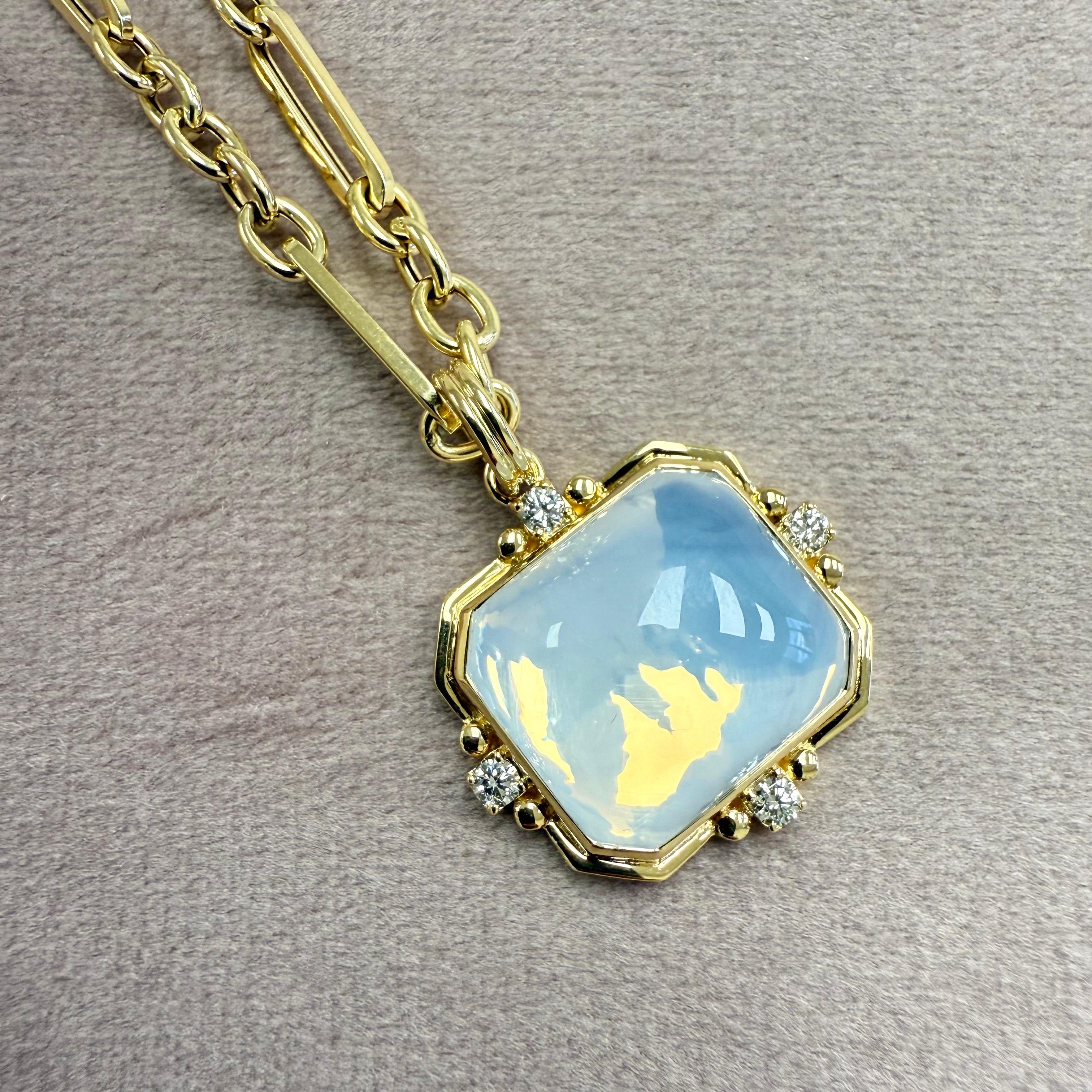 Taille mixte Pendentif Syna en or jaune et quartz de lune avec diamants en vente