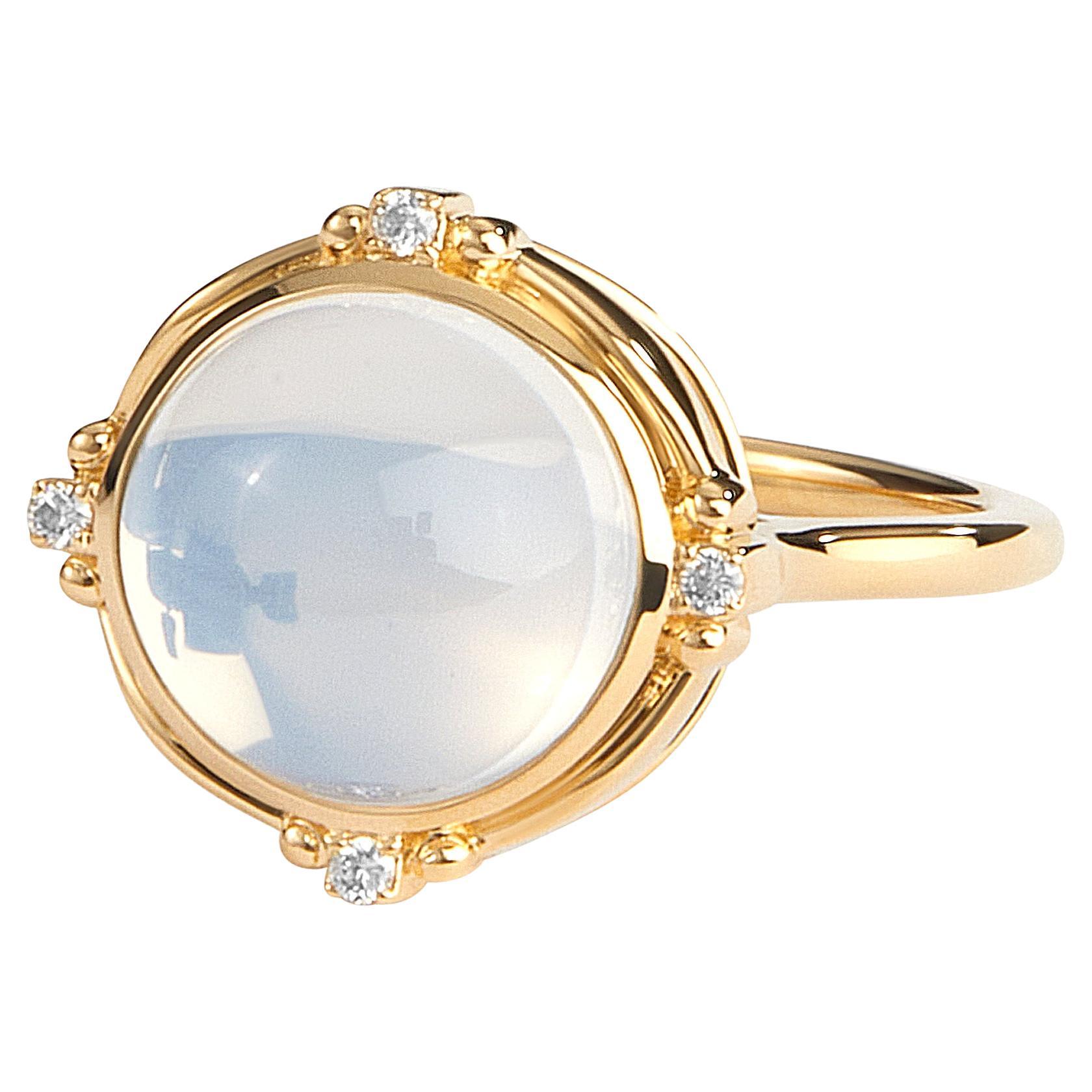 Syna Mondquarz-Ring aus Gelbgold mit Diamanten