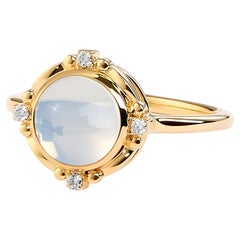 Anello in oro giallo Syna con quarzo lunare e diamanti