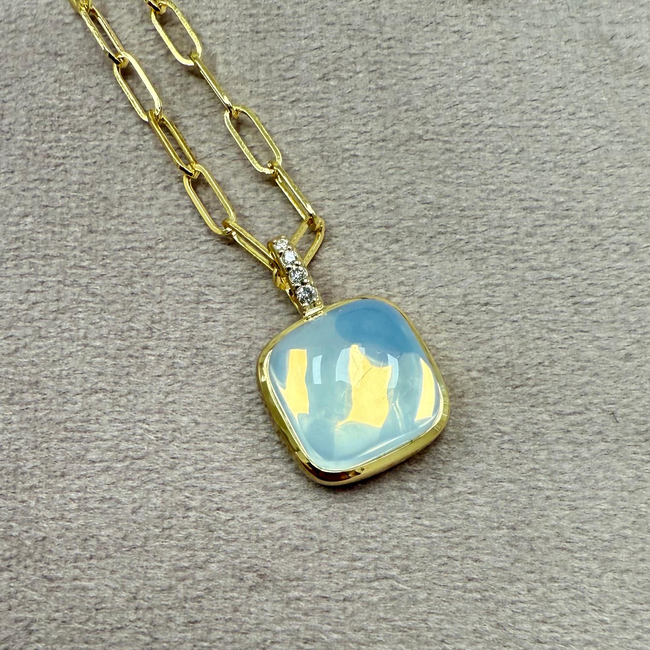 Mixed Cut Syna Yellow Gold Moon Quartz Sugarloaf Pendant Necklace with Diamonds For Sale