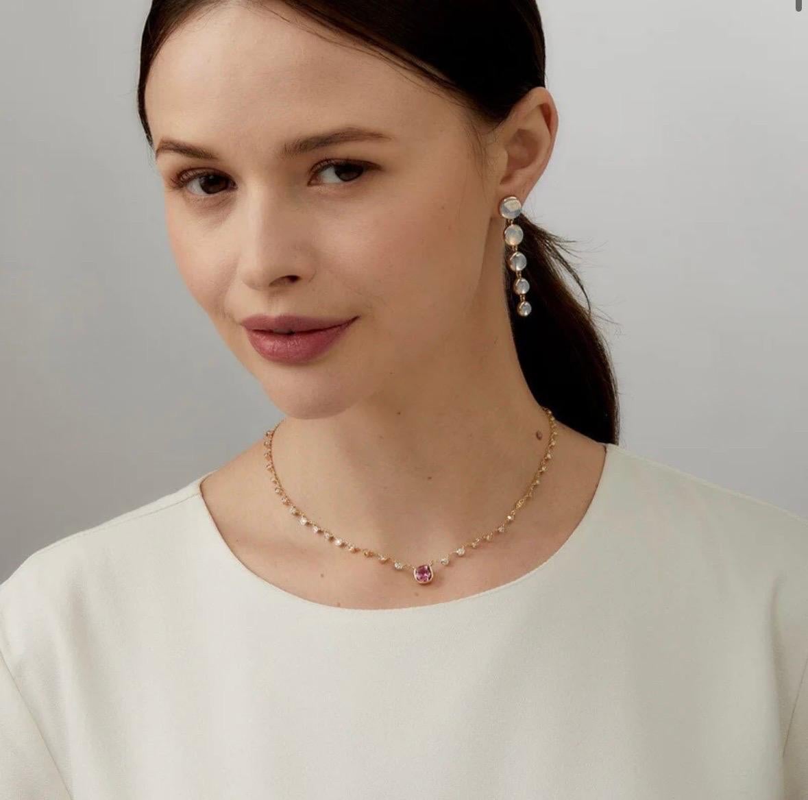 Created in 18 karat yellow gold
Morganite 1.80 carats approx.
Diamonds 1.50 carats approx.
18 inch length
18 karat yellow gold lobster clasp
Limited edition

Crafted with luxurious 18-karat yellow gold, this exclusive Necklace features a morganite