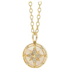 Pendentif boussole en or jaune Syna nacre avec diamants