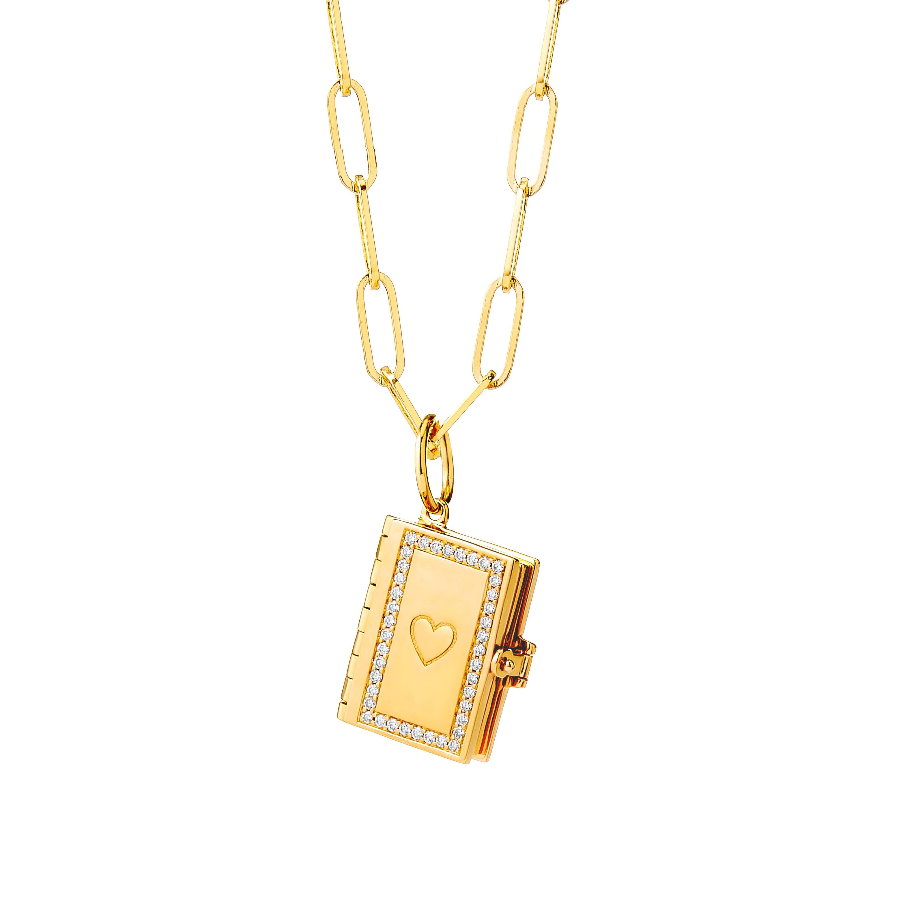 Contemporain Pendentif carnet de notes Syna en or jaune avec diamants en vente