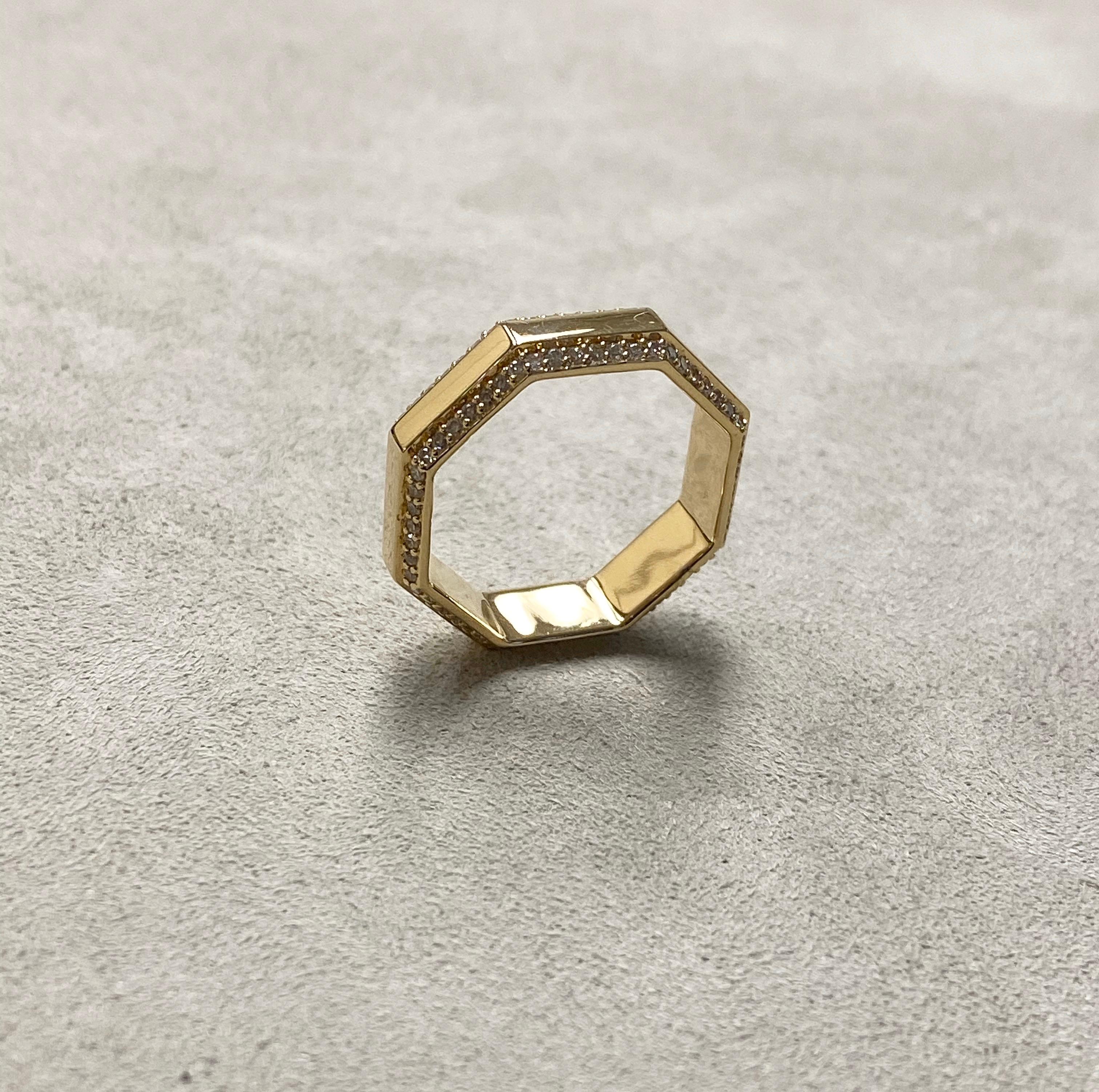 Contemporain Bague octogonale Syna en or jaune avec diamants en vente