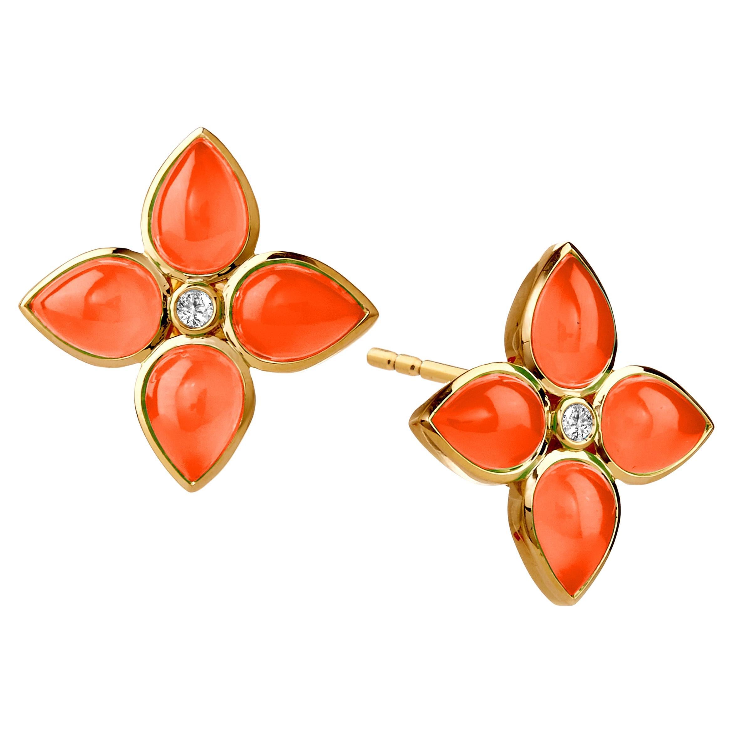 Syna Boucles d'oreilles en or jaune et calcédoine orange avec diamants